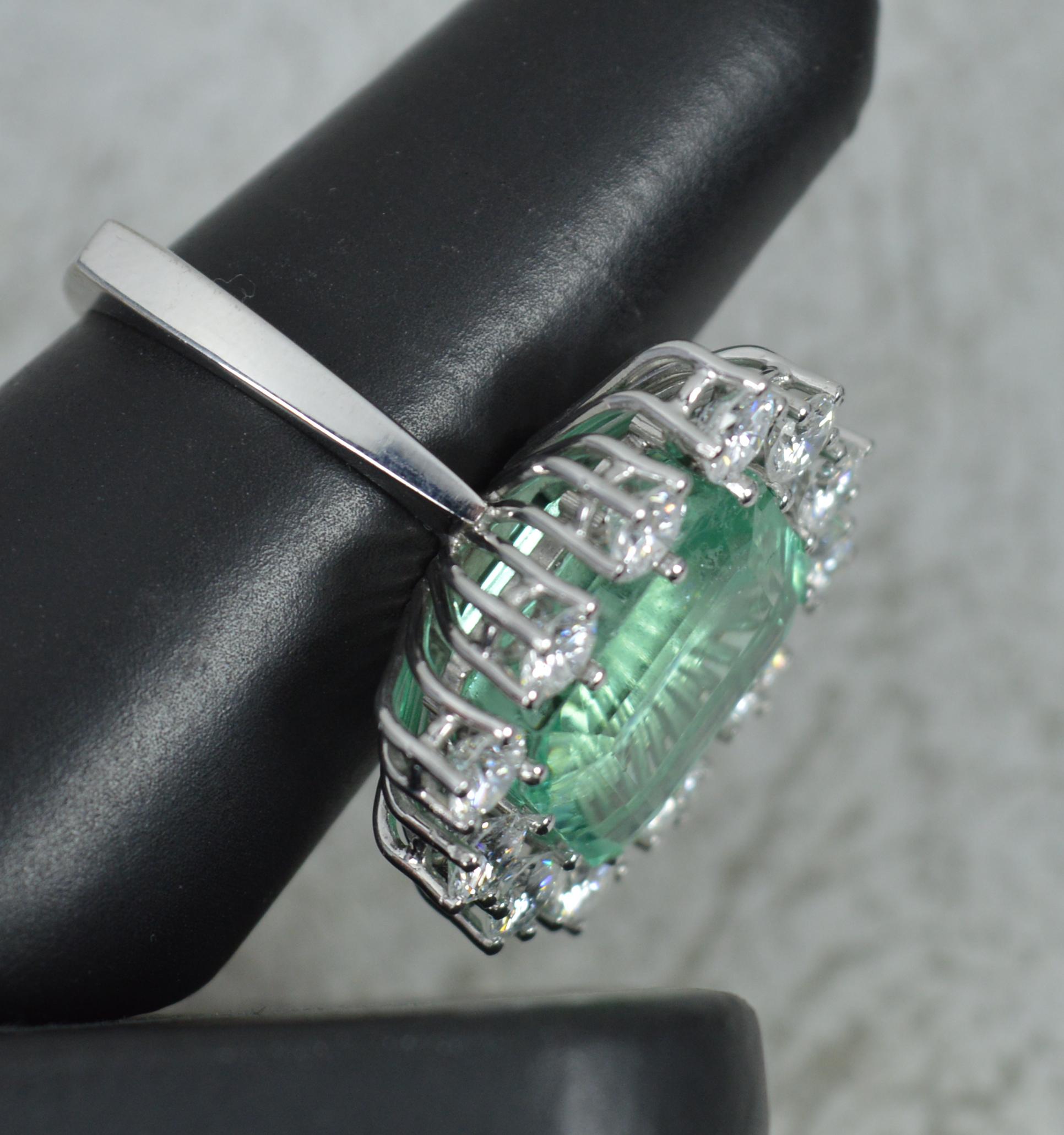 Stunning Large Emerald 2.5ct VS Diamond 18ct White Gold Cluster Cocktail Ring For Sale 2