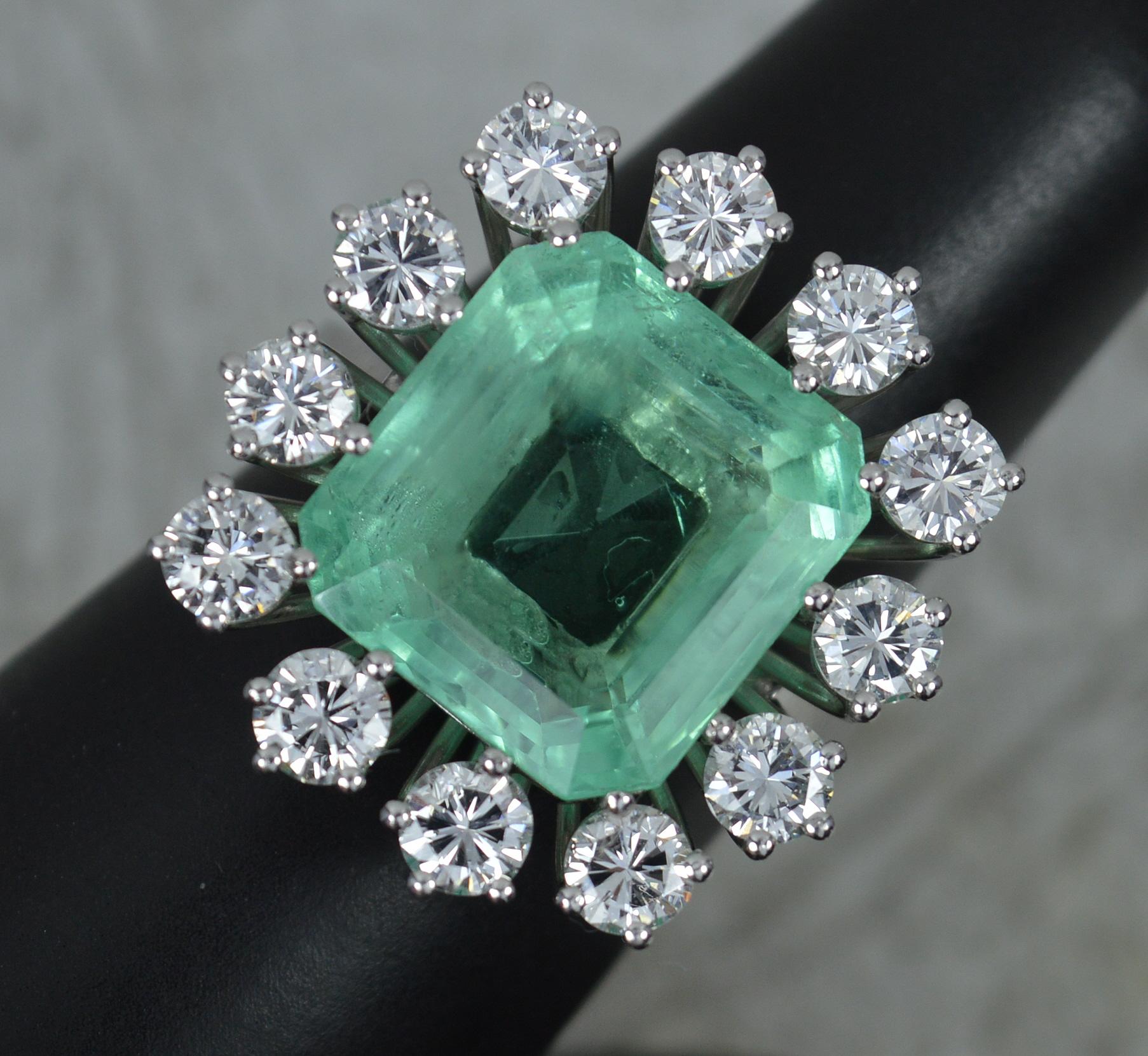 Stunning Large Emerald 2.5ct VS Diamond 18ct White Gold Cluster Cocktail Ring For Sale 3