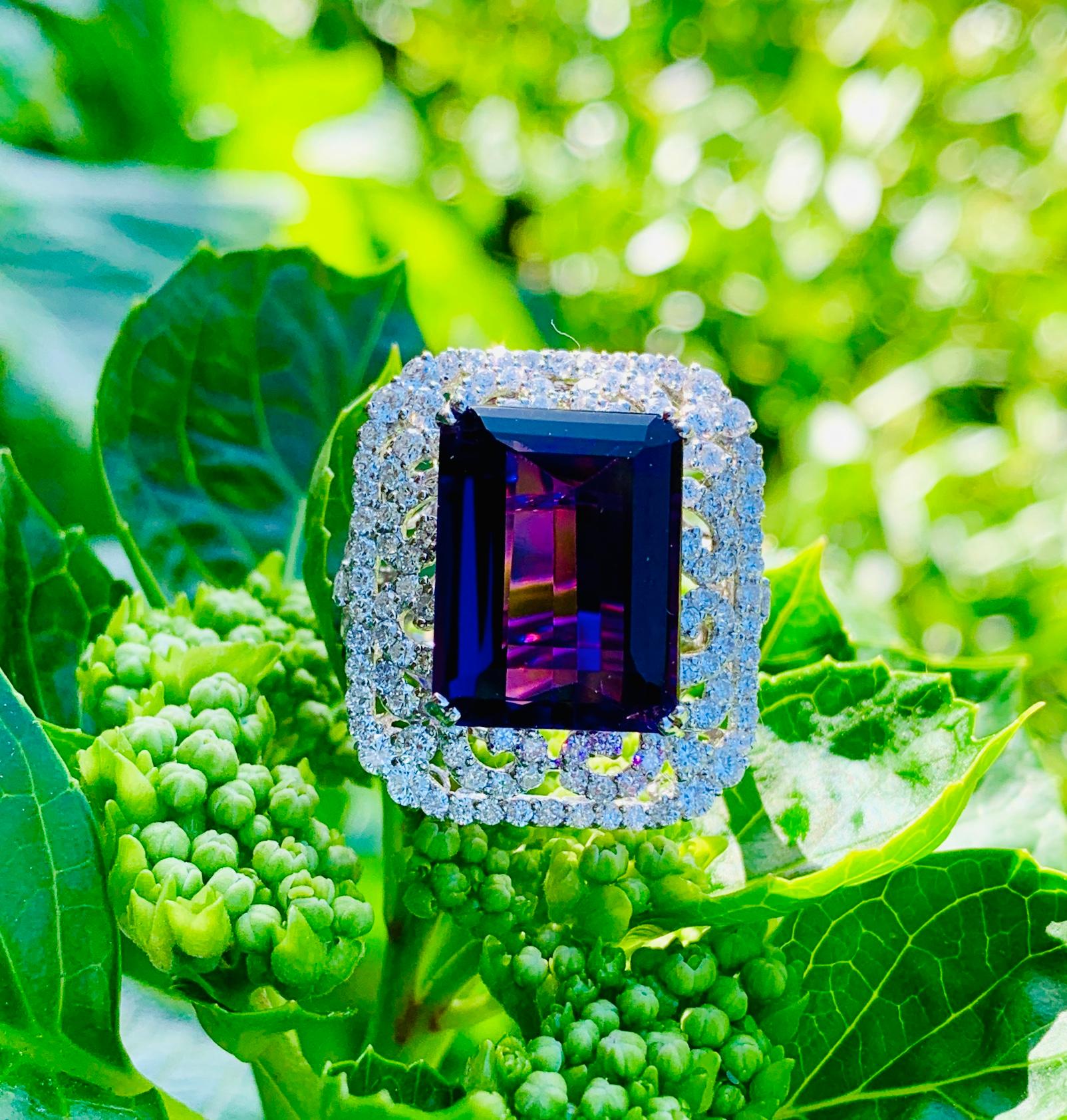 Stunning Large Emerald Cut Siberian Amethyst Diamond Ring in 18 Karat White Gold 1