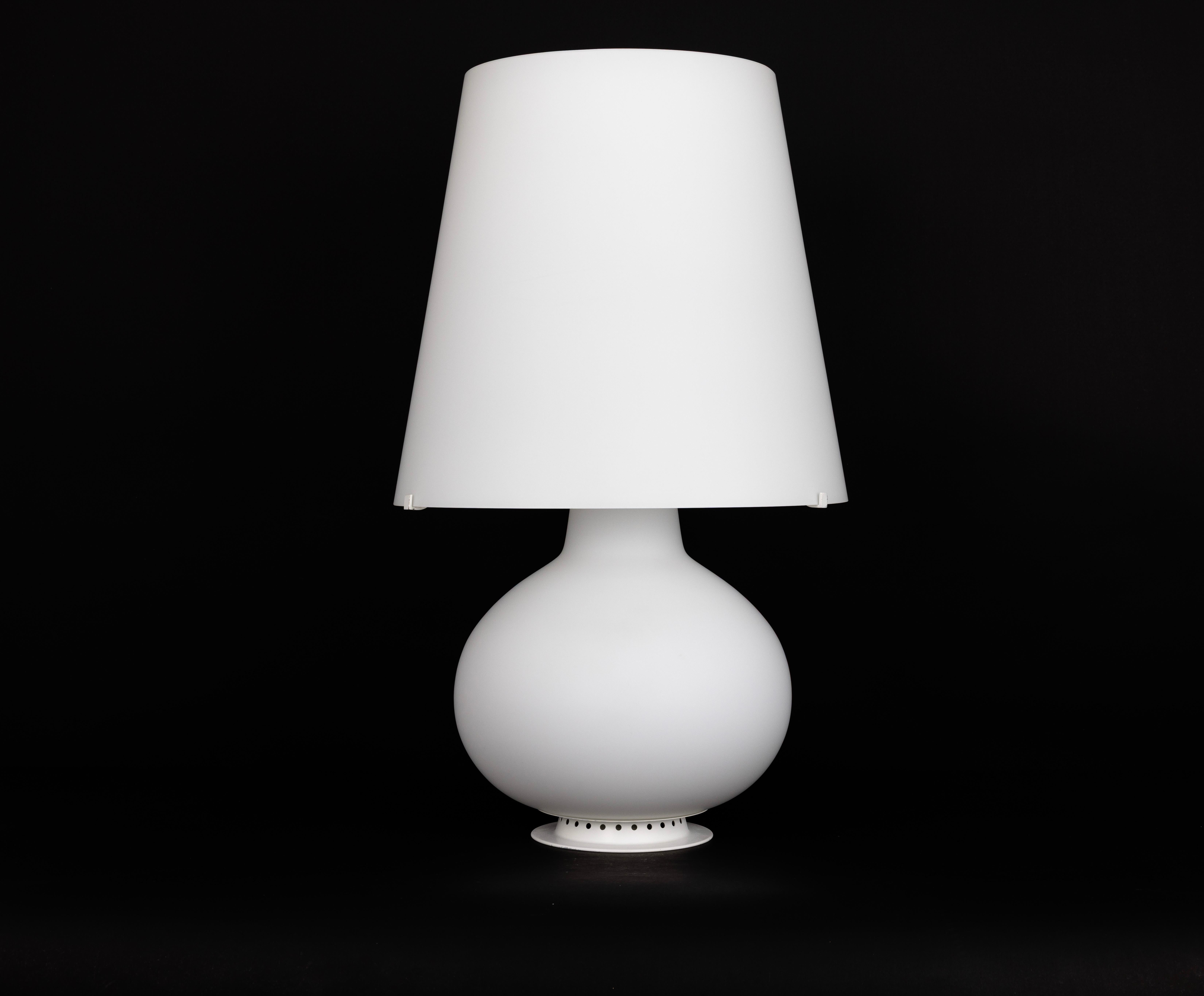 Stunning Large Glass Table Lamps by Fontana Arte, Italy , 1980s finales del siglo XX en venta