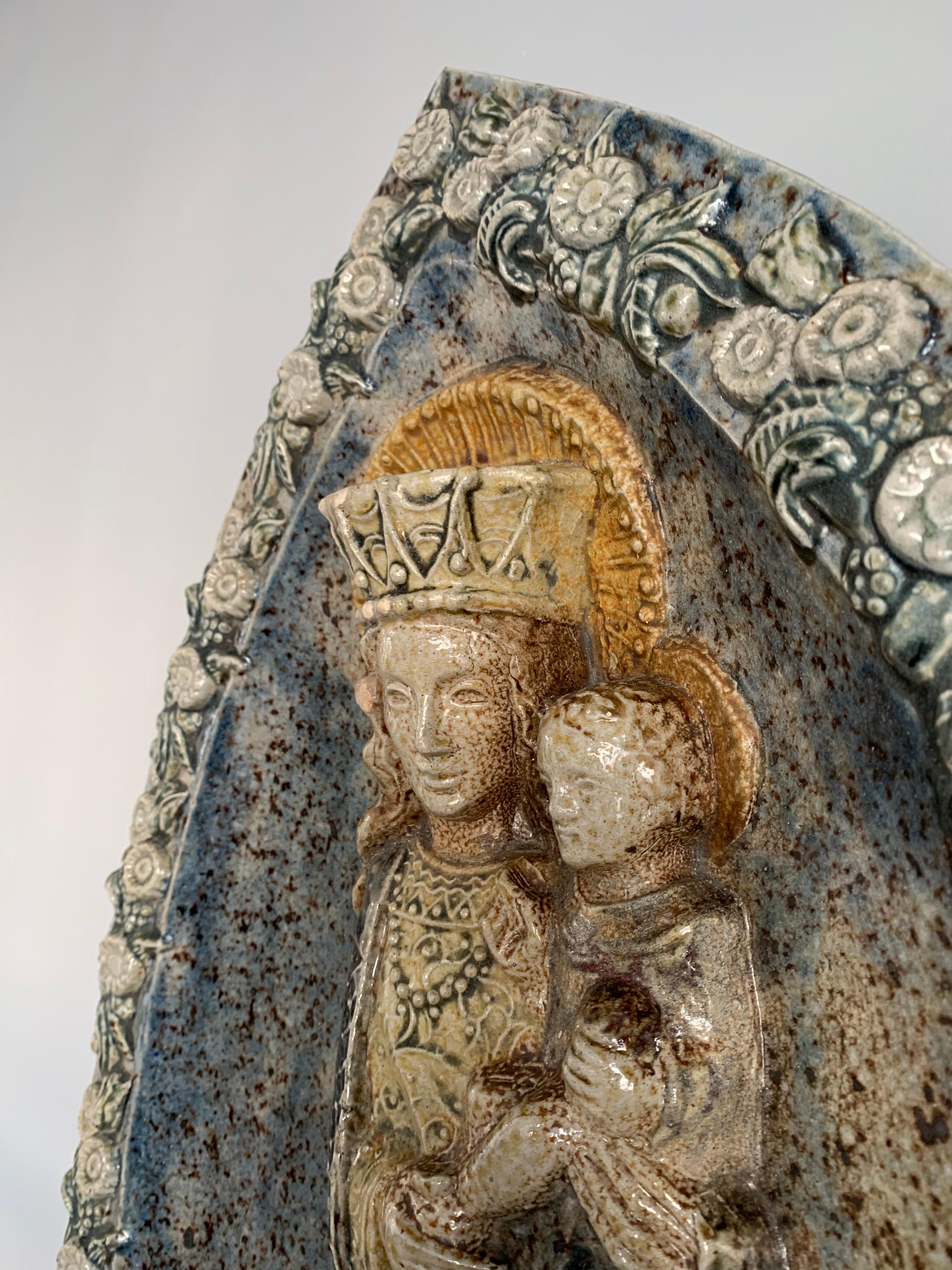Stunning & Large, Glazed Ceramic Virgin Mary & Child Jesus Wall Plaque Sculpture 7