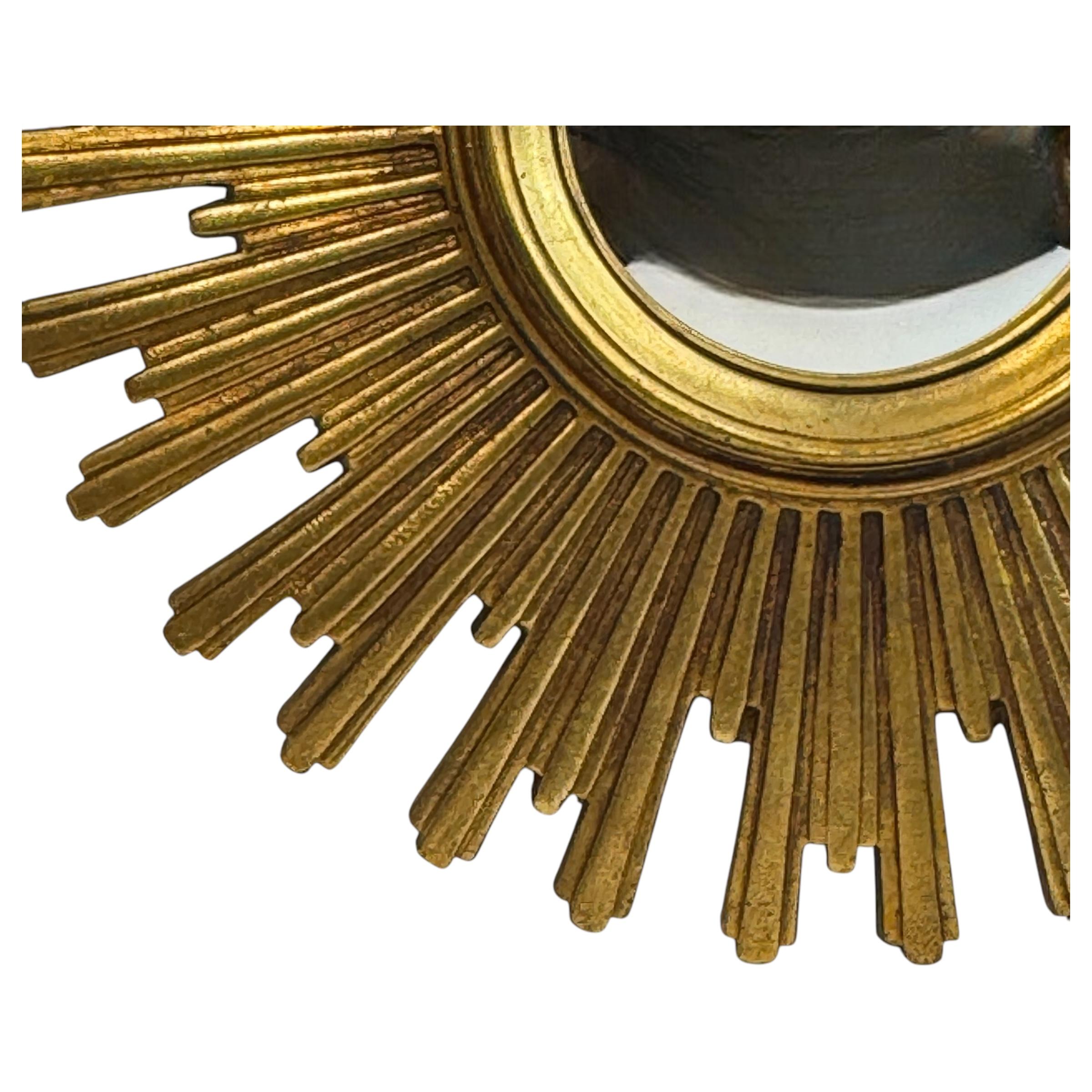 Hollywood Regency Stupendo specchio convesso Sunburst Starburst oro di grandi dimensioni Belgio anni '60 in vendita