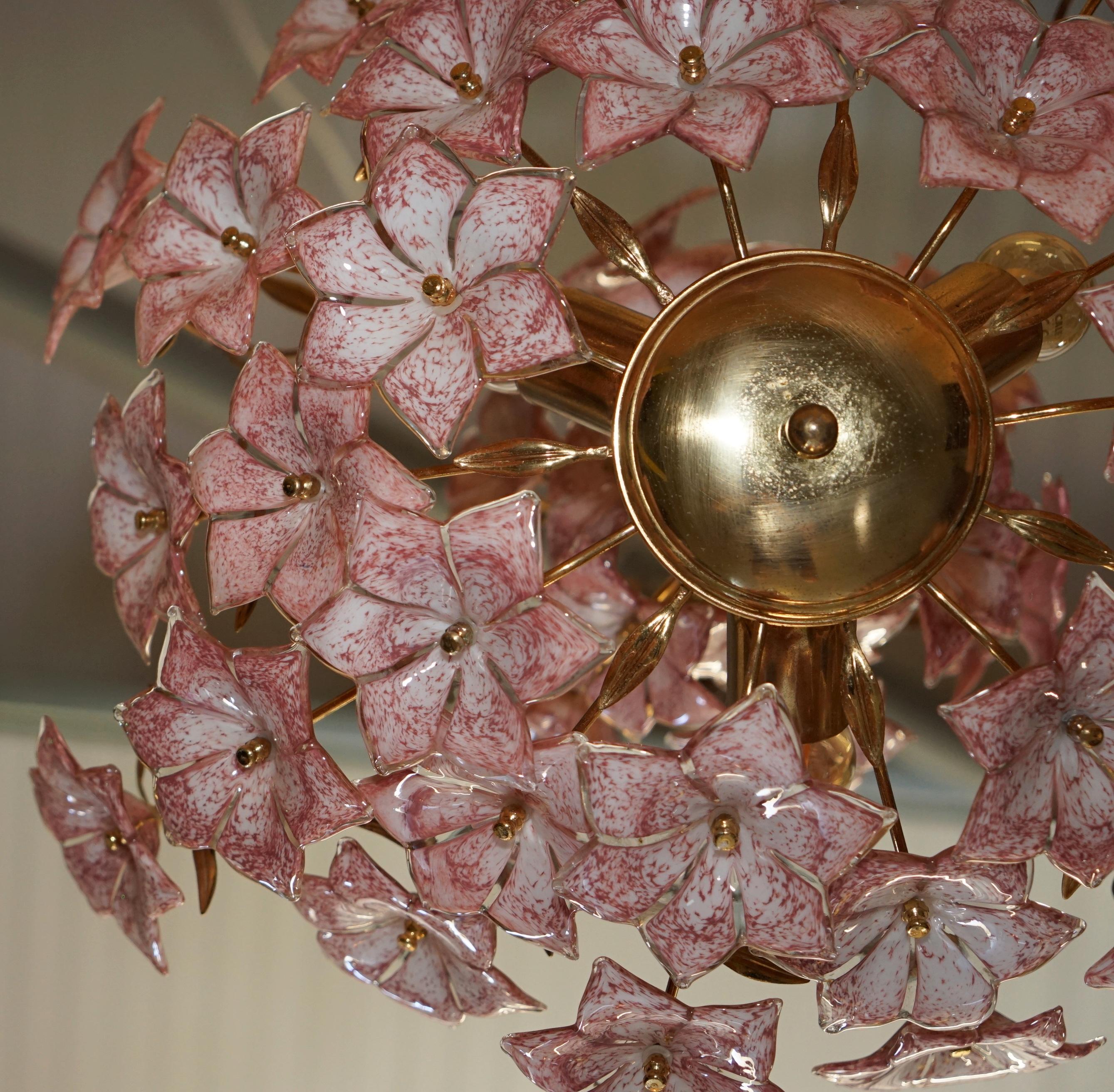 STUNNING LARGE ITALIAN MURANO ROSE GLASS MiD CENTURY MODERN FLORAL CHANDELIER For Sale 6