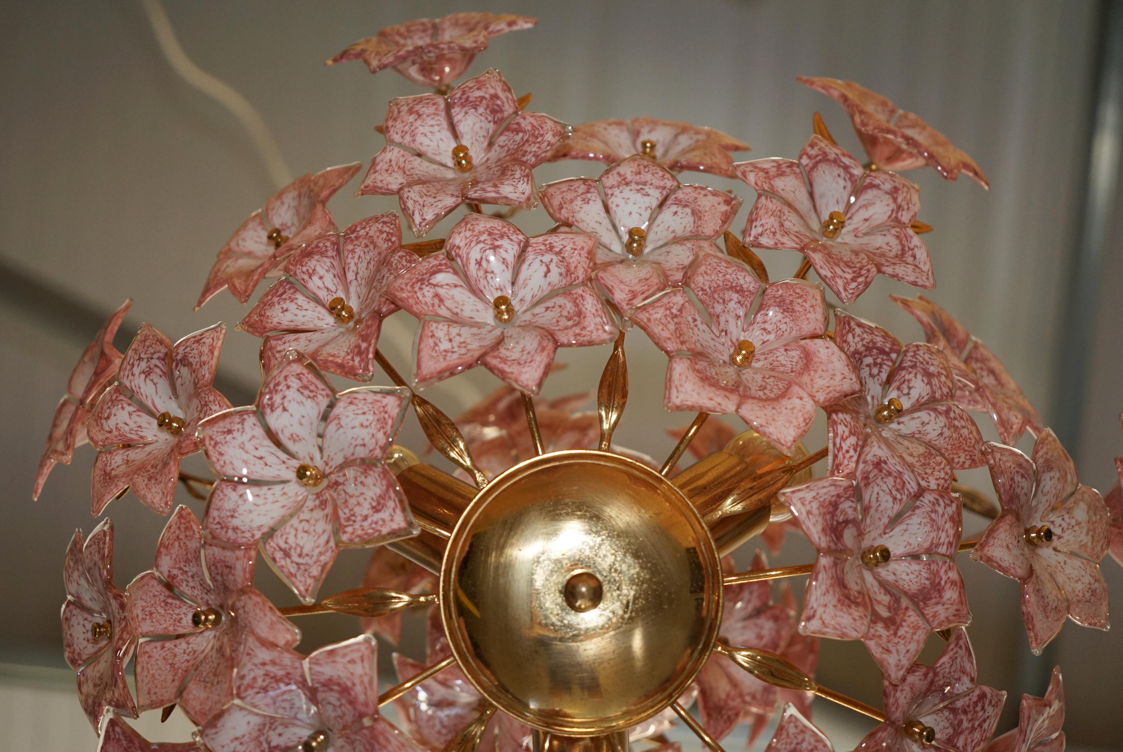STUNNING LARGE ITALIAN MURANO ROSE GLASS MiD CENTURY MODERN FLORAL CHANDELIER For Sale 9