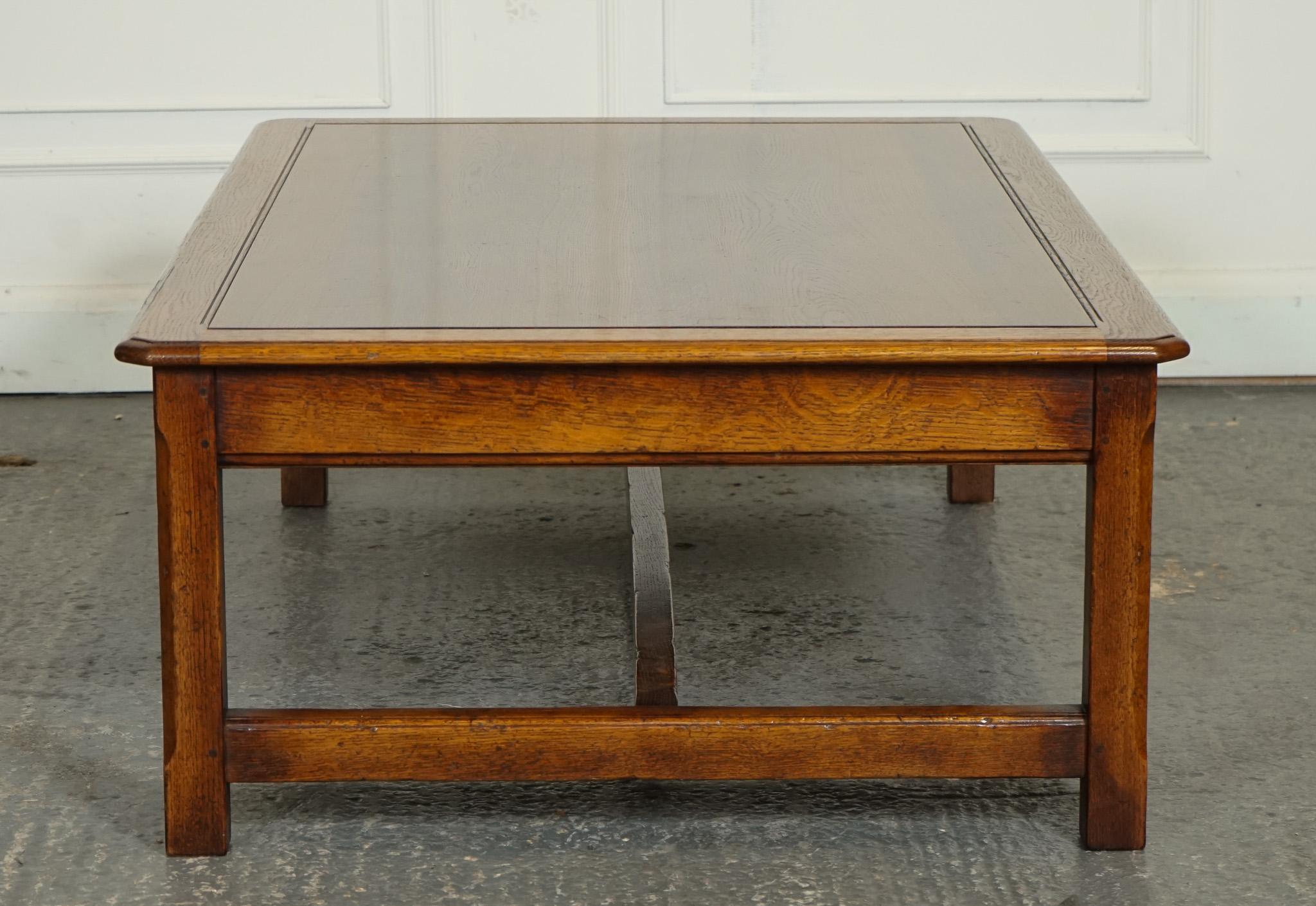 Grande table COFFEE VINTAGE EN OAK AVEC NICE FRANÇON EN OAK GRAiN ET FRAME H Bon état - En vente à Pulborough, GB