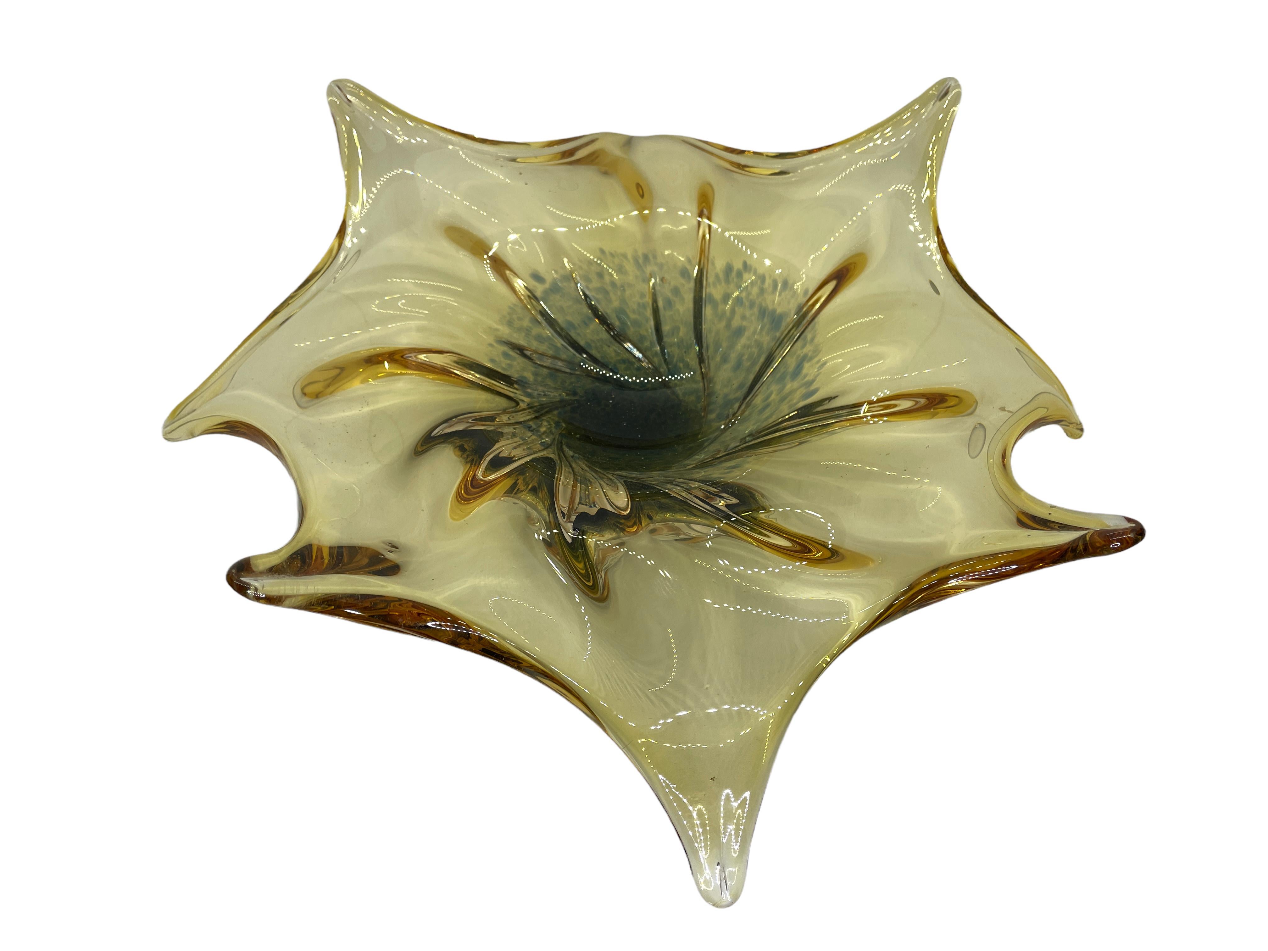Italian Stunning Large Organic Murano Glass Bowl Catchall Vintage, Italy, 1970s For Sale