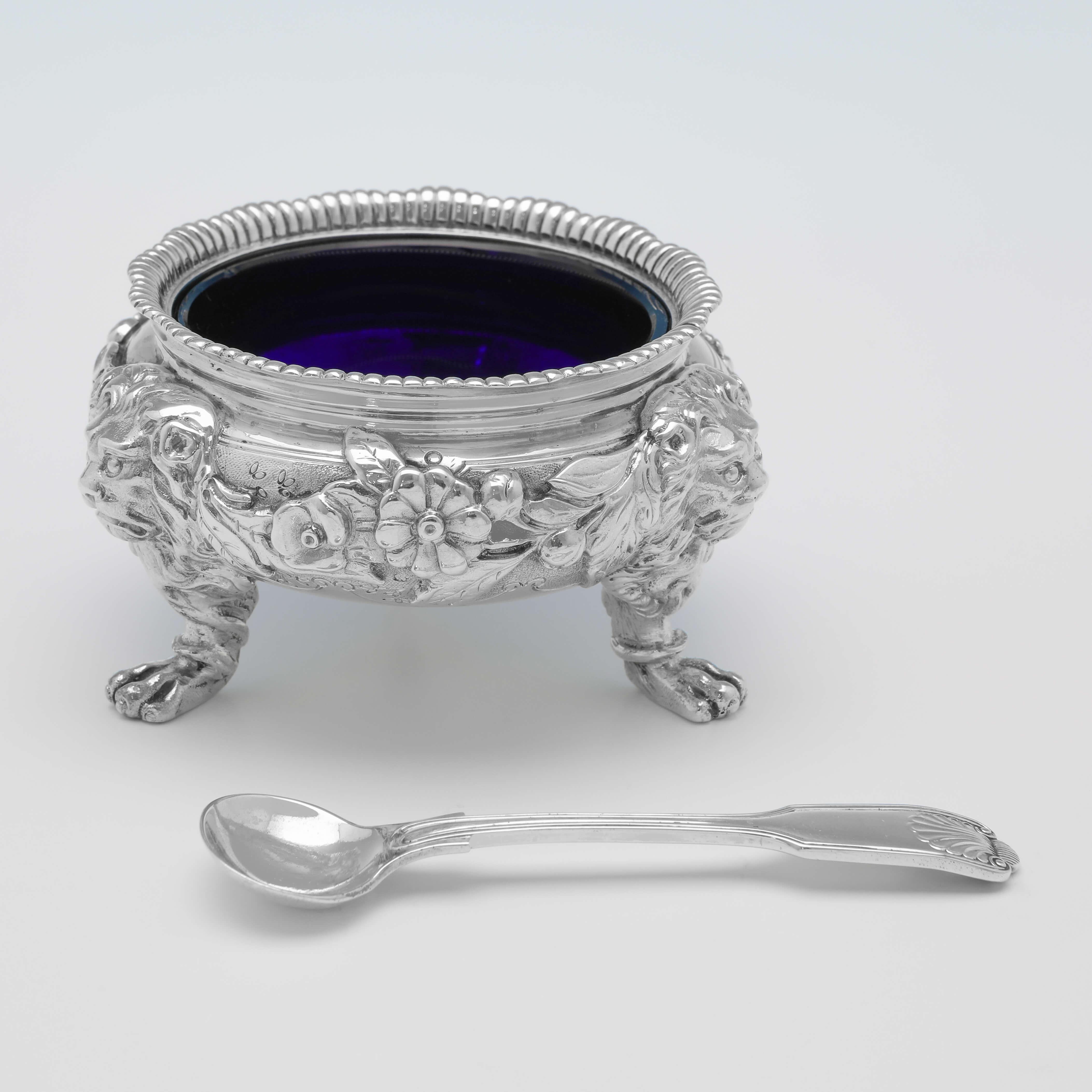 Early 20th Century Stunning Large & Ornate Sterling Silver Condiment Set, Boxed, Elkington 1929 For Sale