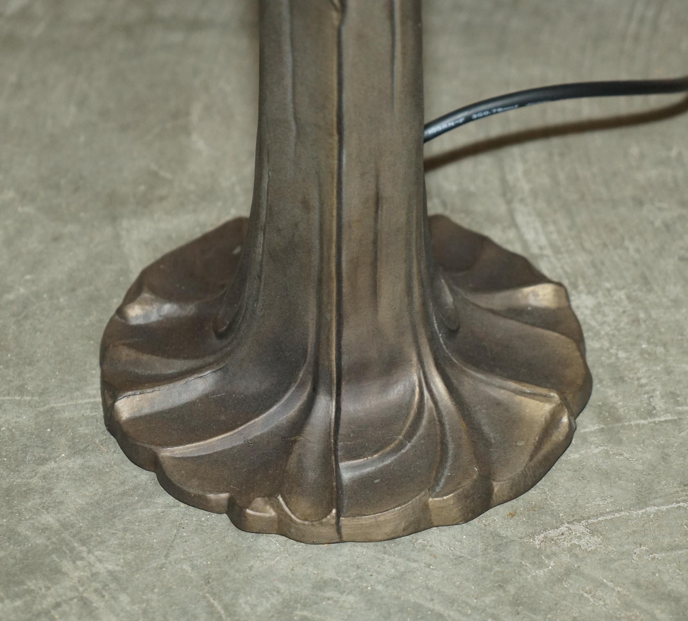STUNNING LARGE PAIR OF ViNTAGE BRONZED ART NOUVEAU TABLE LAMPS SUBLIME SHADES 1