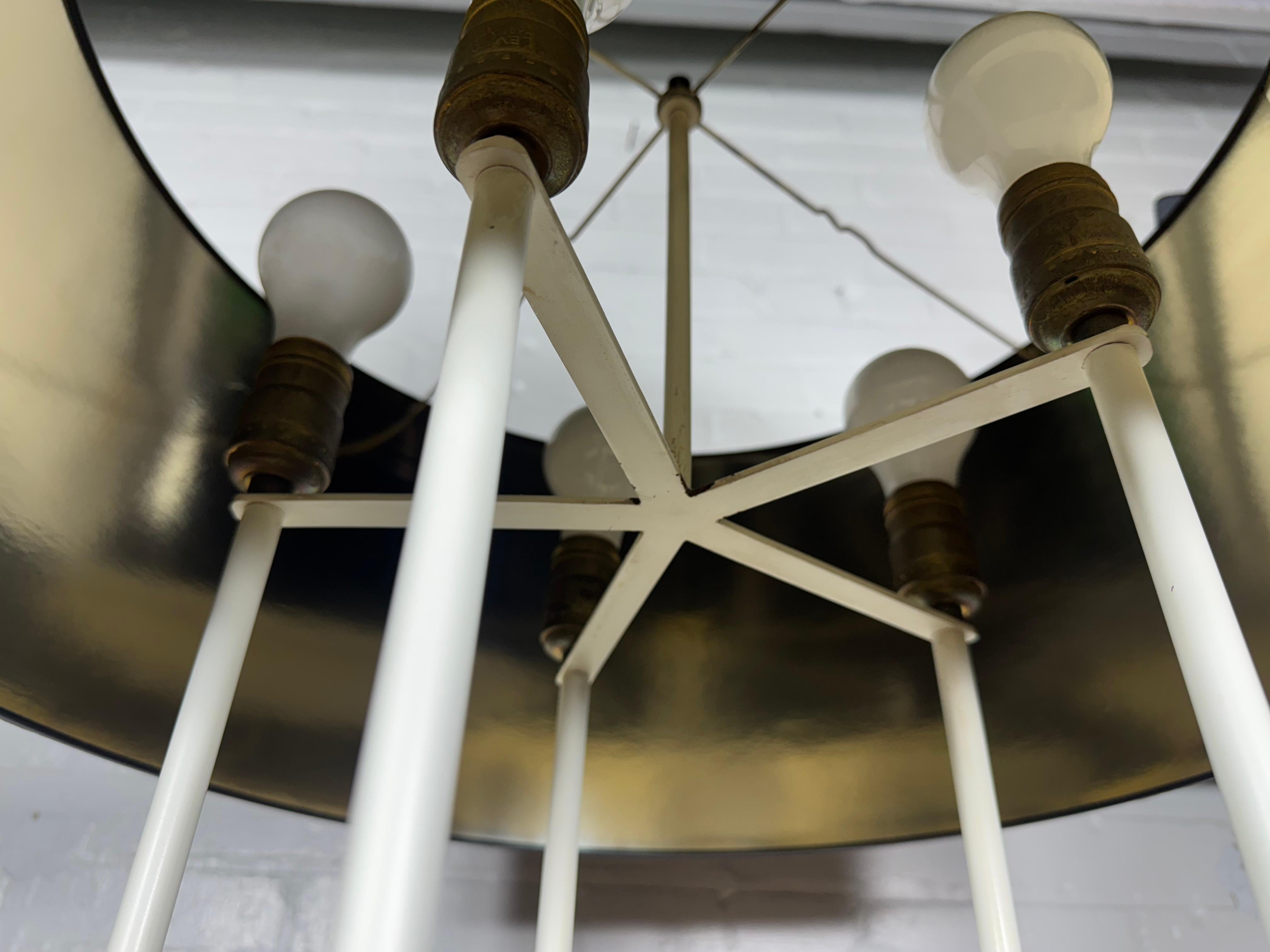 Stunning Large Regency Modern Tommi Parzinger Style Brass and Marble lamp en venta 2