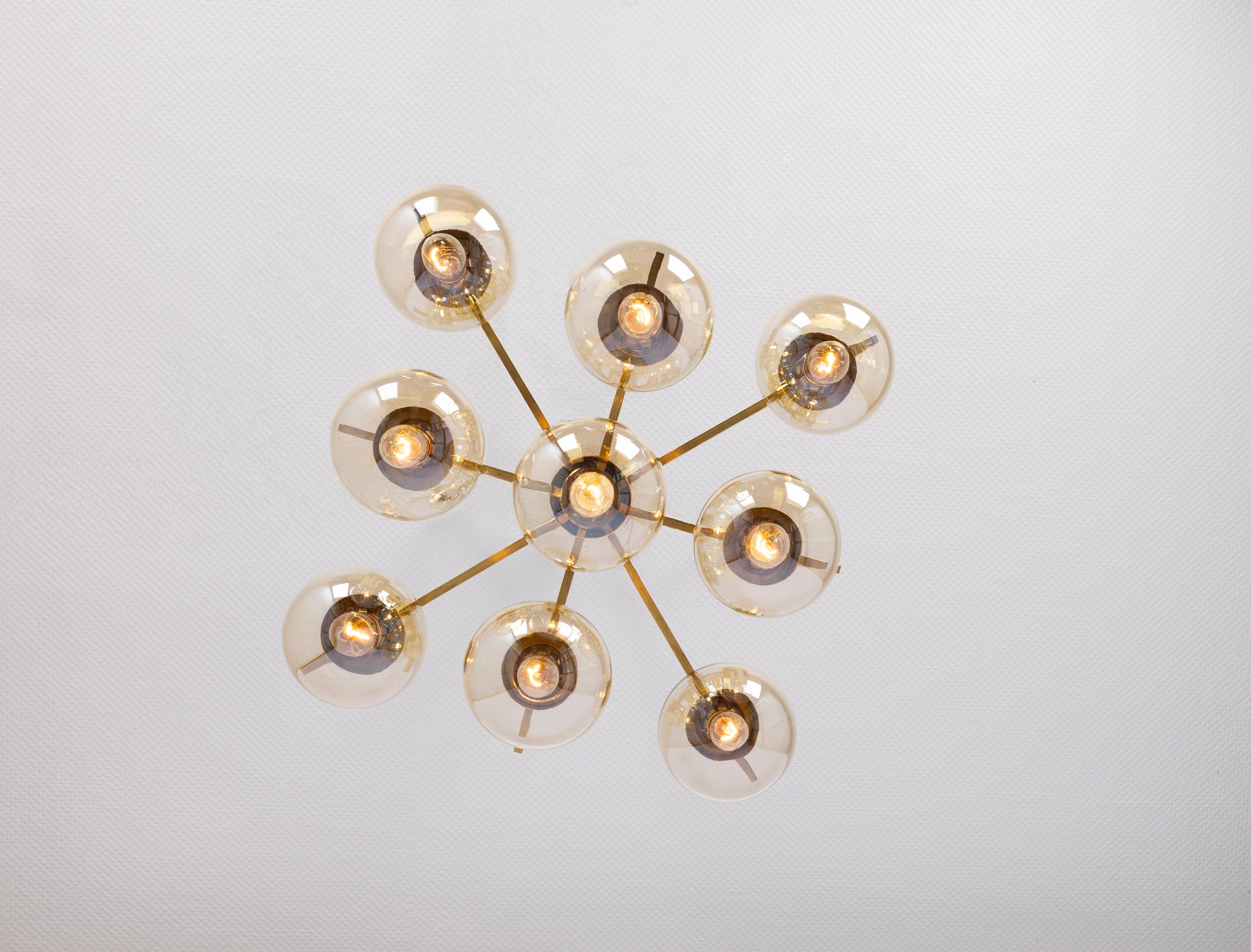 Superbe grand lustre en laiton de style Sciolari, Allemagne, années 1960 en vente 3