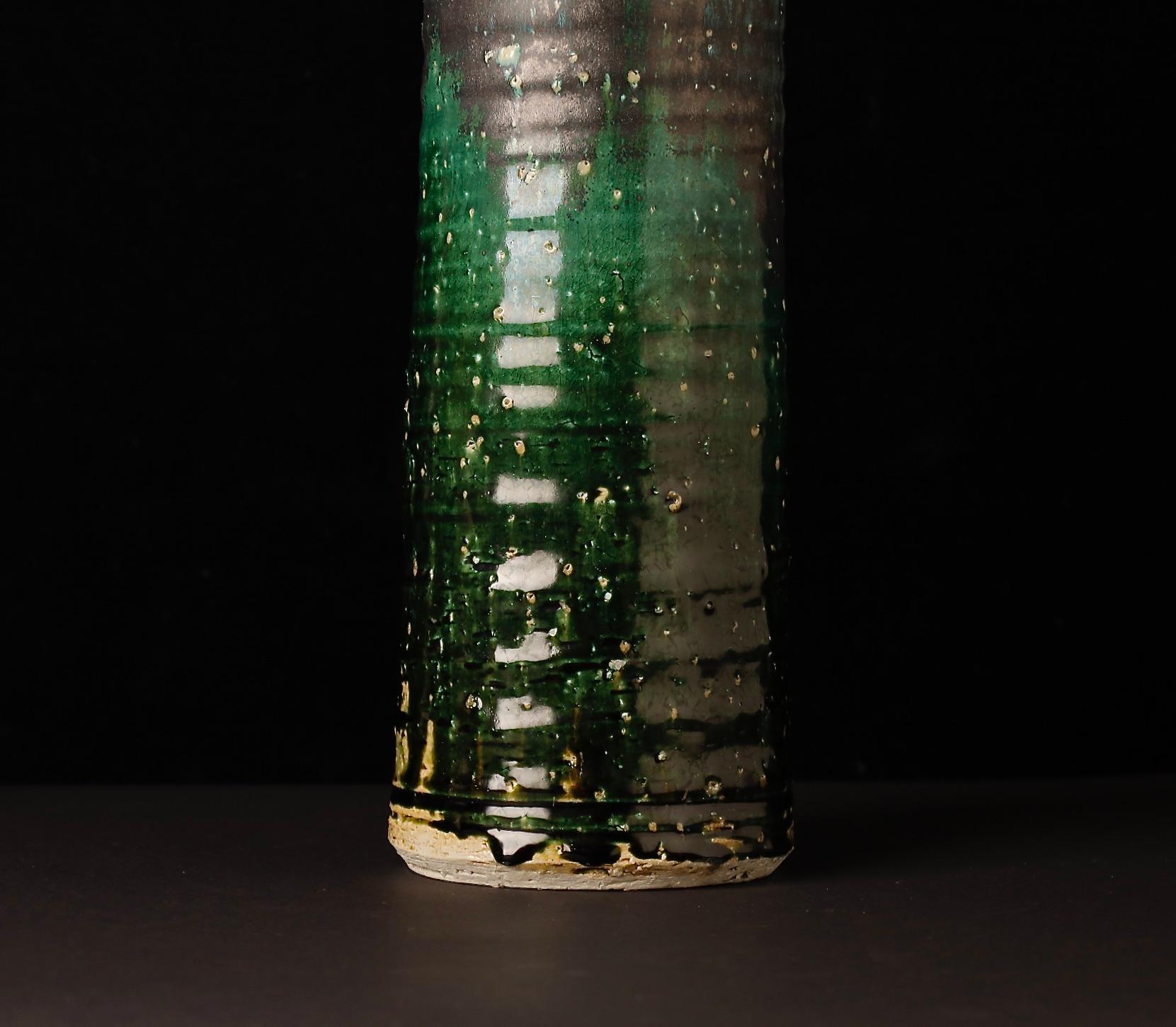 20th Century Stunning large Shigaraki ceramic vase by renowned artist Kandagawa Toshiro