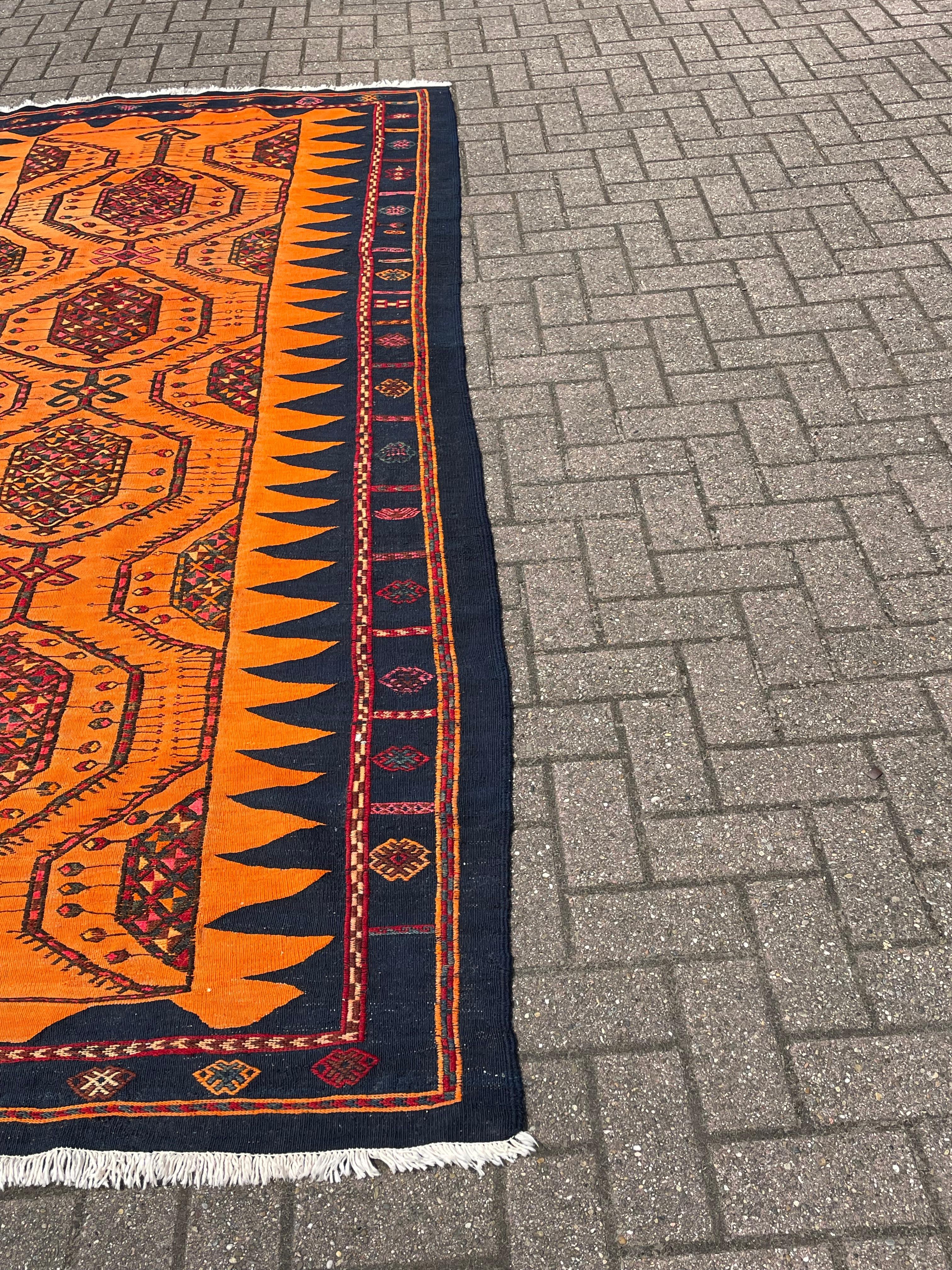 Stunning & Large Size Hand Knotted Kilim Rug Midcentury Design w. Vibrant Colors For Sale 5