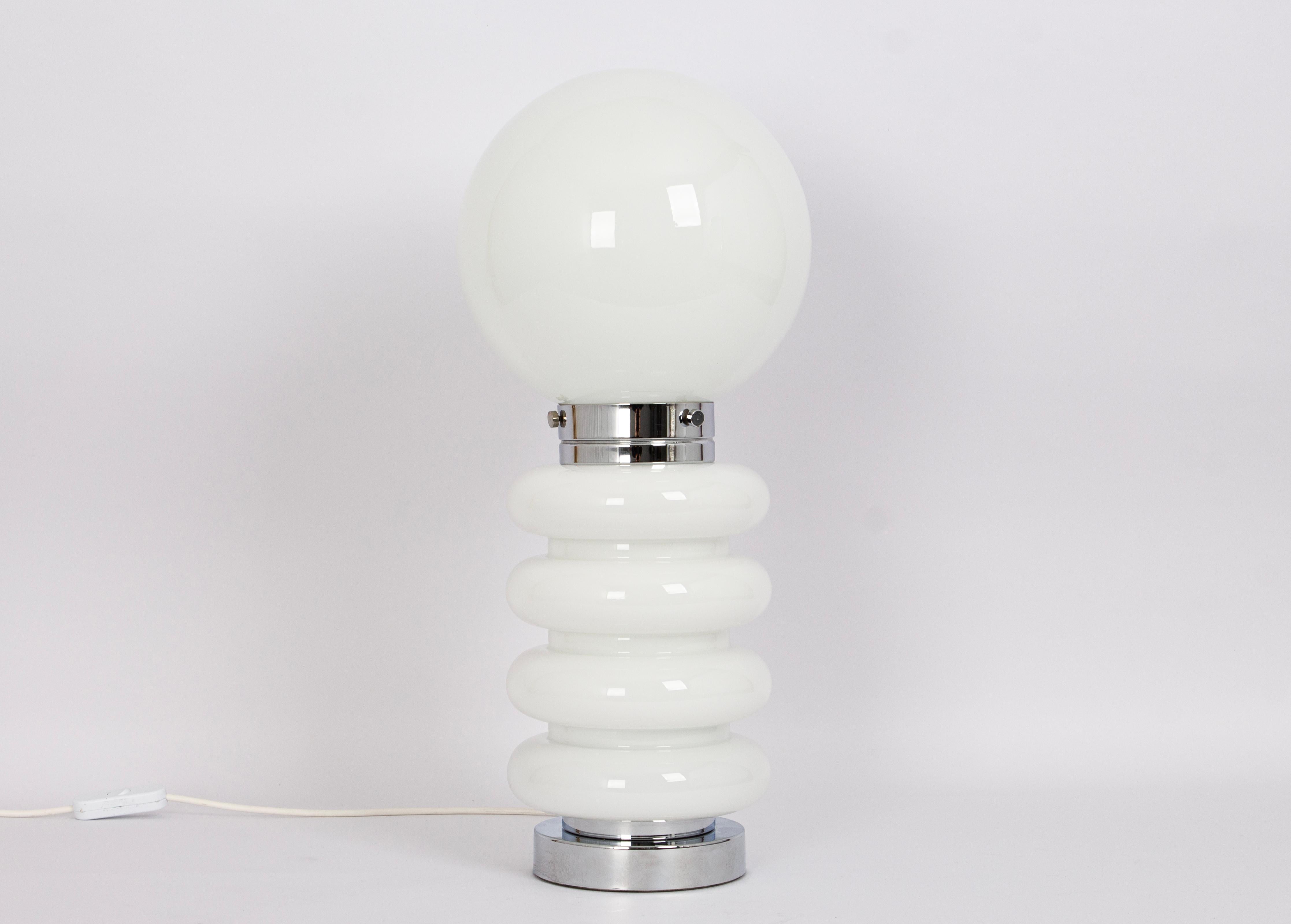 Mid-Century Modern Stunning large Table Lamp in style of Carlo Nason, 1970s For Sale