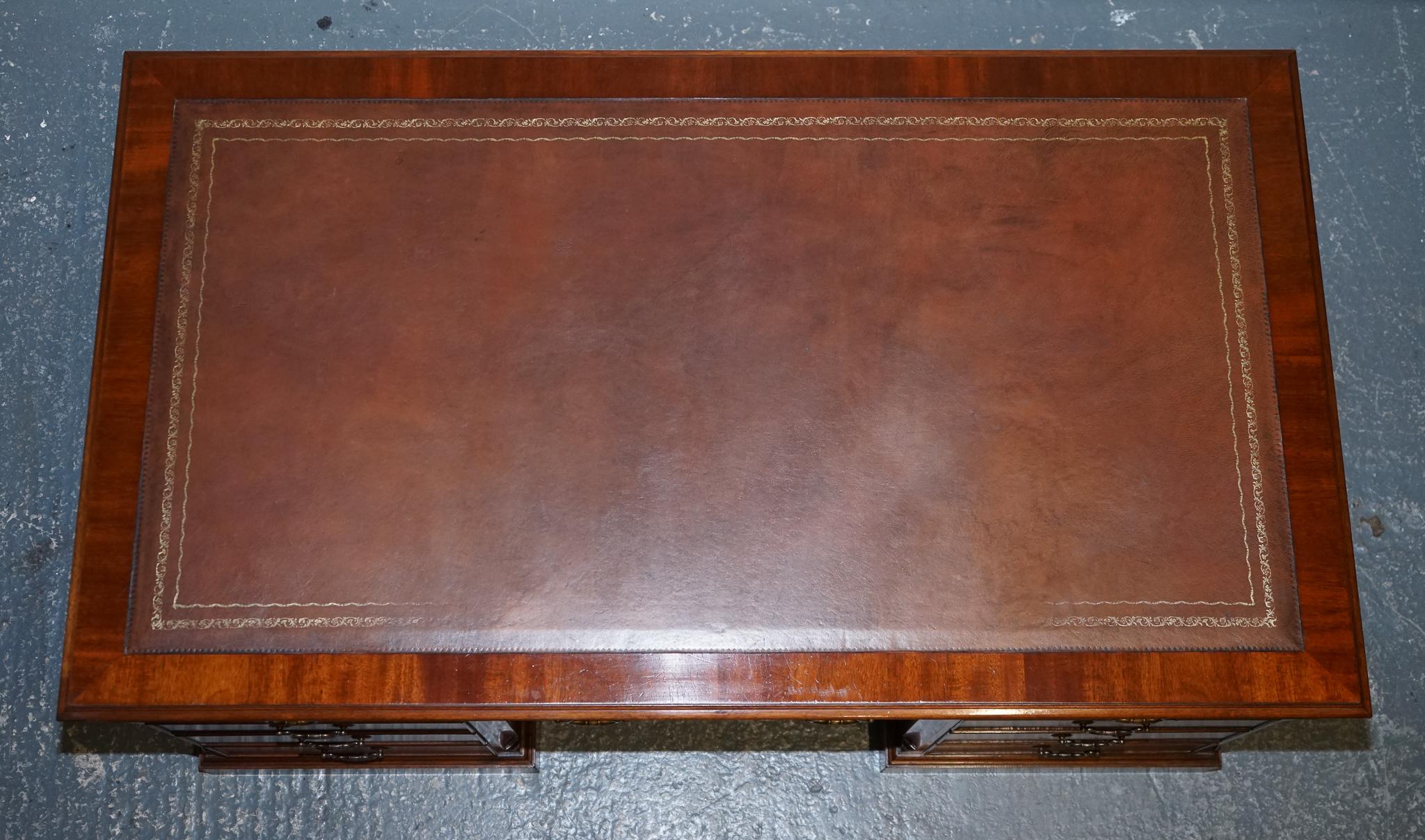 STUNNING LARGE TWiN PEDESTAL DESK BROWN LEATHER TOP SLIDING OUT TRAYS 8 DRAWERS 5