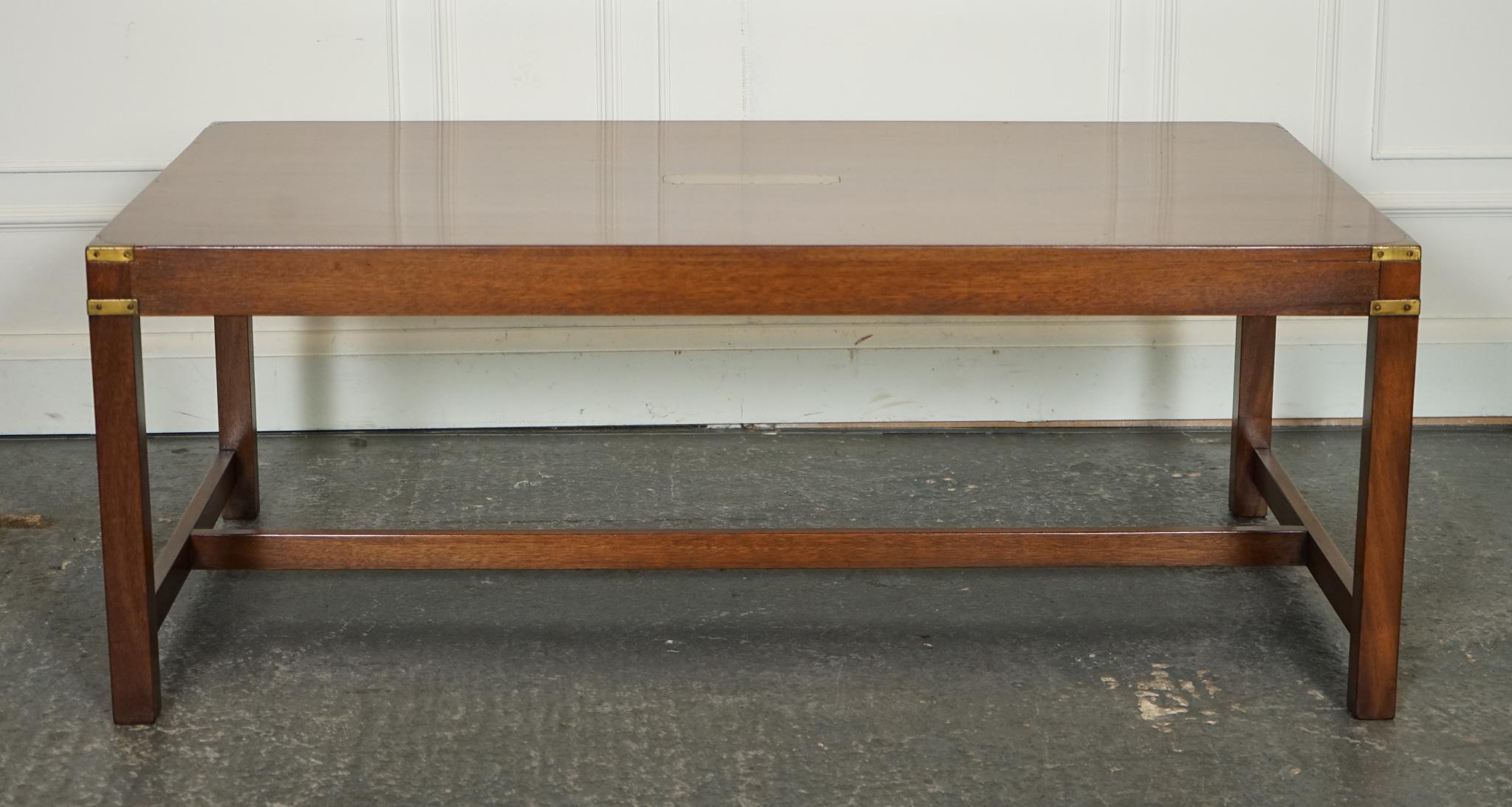 STUNNING LARGE VINTAGE HARRODS LONDON KENNEDY MILITARY CAMPAiGN COFFEE TABLE im Angebot 1