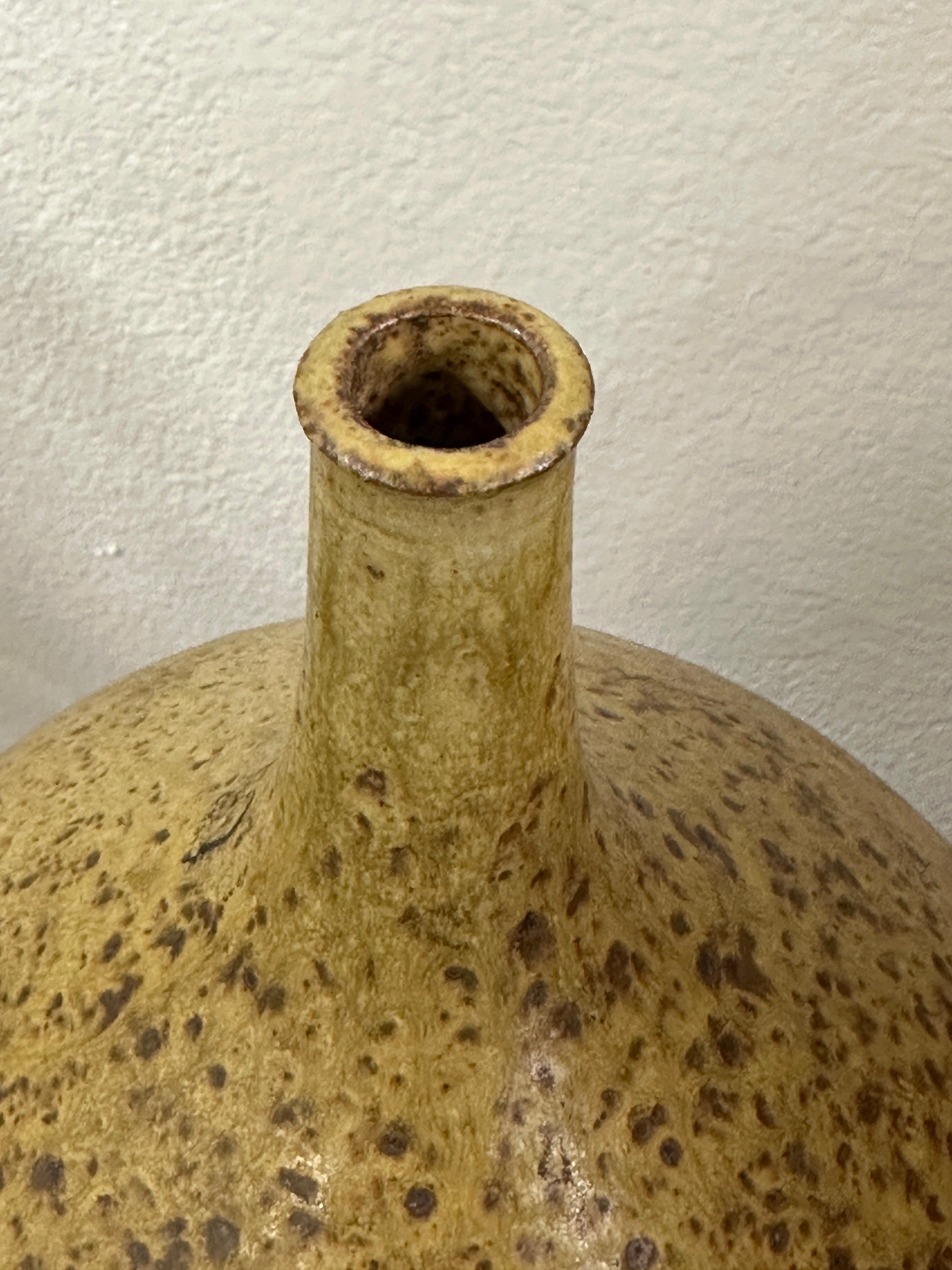 Stunning Large Weed Pot Stoneware In Good Condition For Sale In Palm Springs, CA