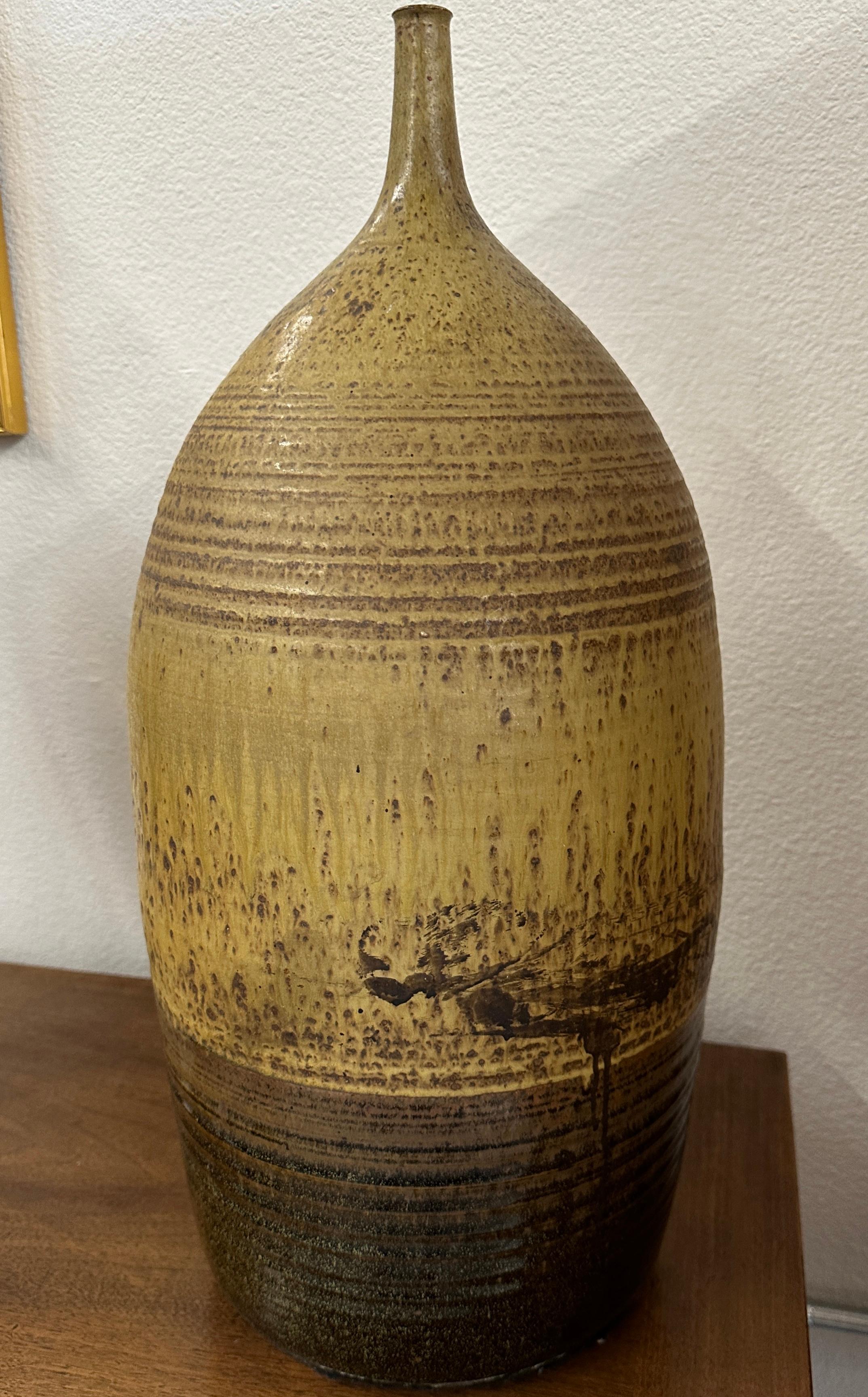 Stunning Large Weed Pot Stoneware For Sale 3
