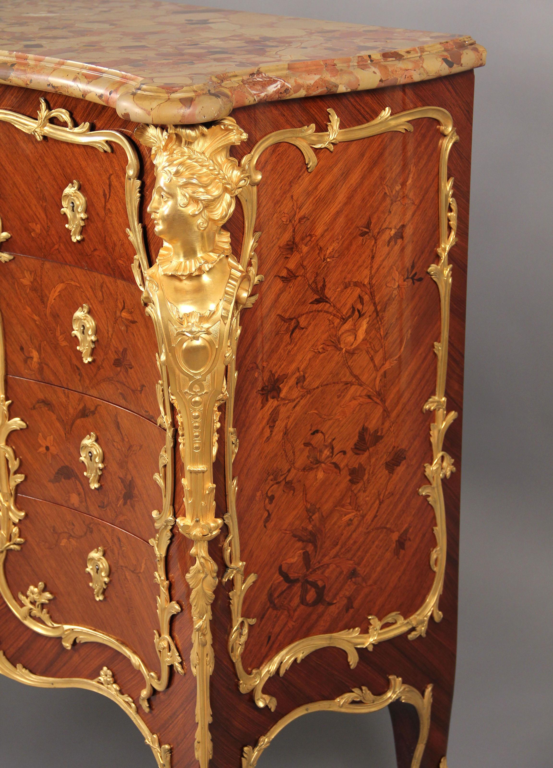 Stunning Late 19th Century Gilt Bronze Mounted Marquetry Cabinet -François Linke Dorado en venta