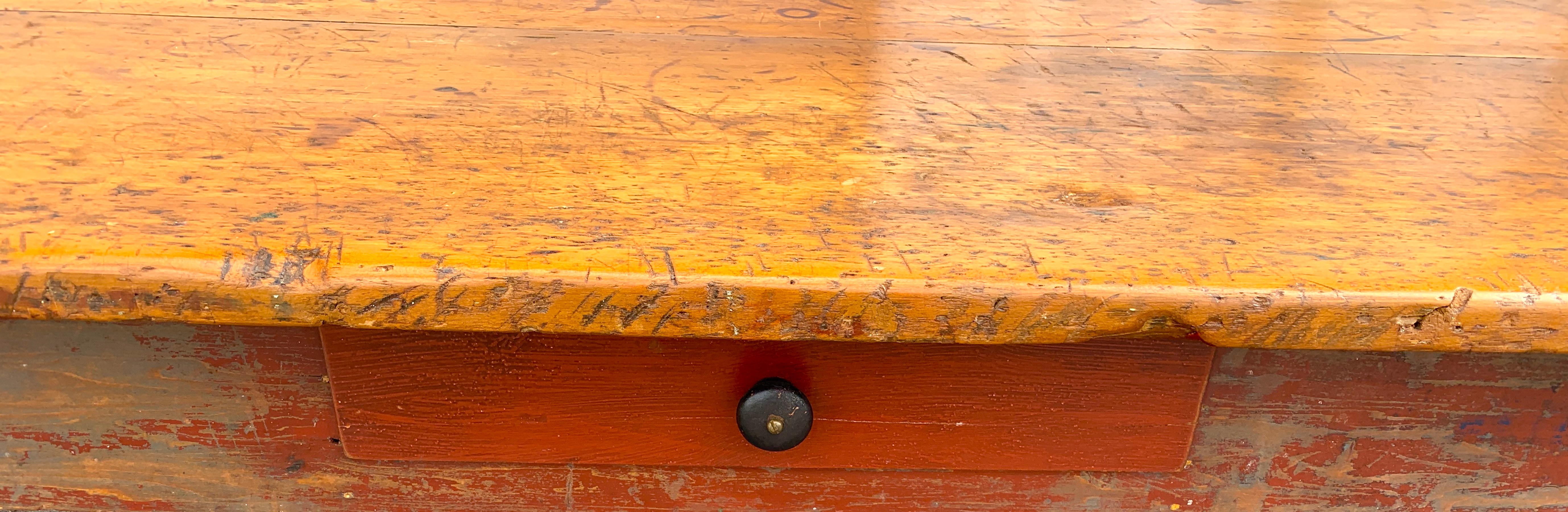 North American Stunning Late 19th Century Southern Red Paint and Chestnut Farm Table