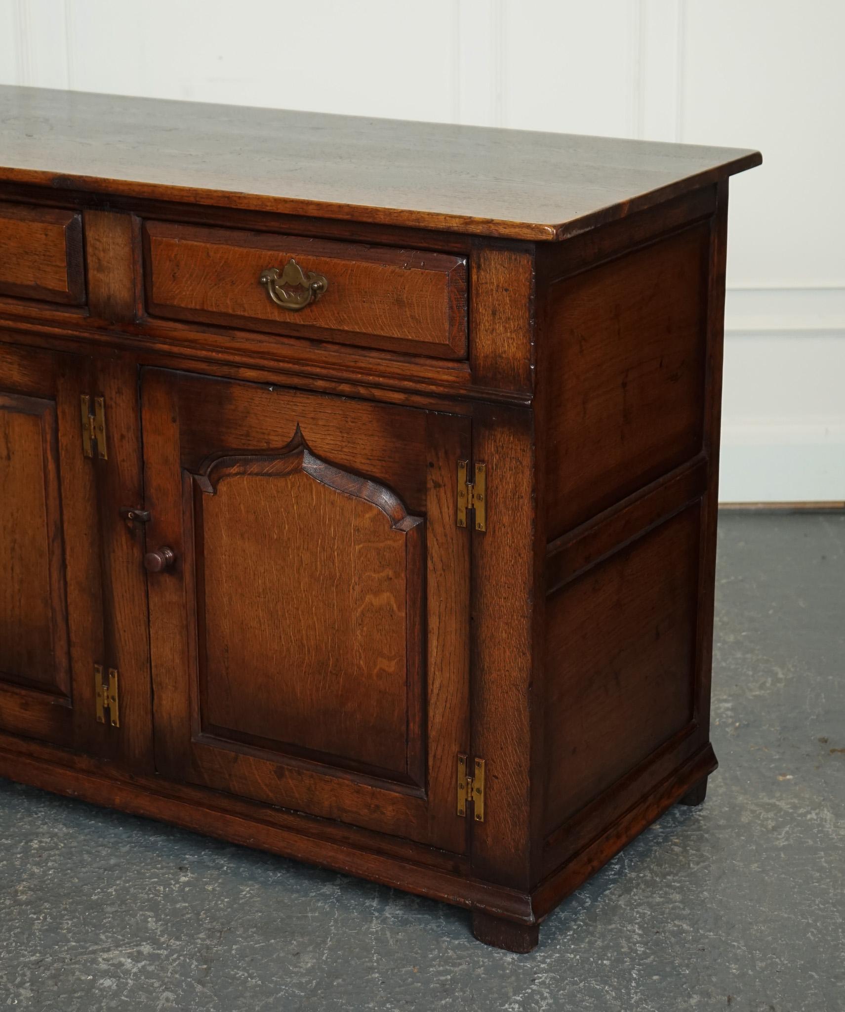 Hand-Crafted STUNNING LATE 20TH CENTRY TiTCHMARSH & GOODWIN SOLID OAK DRESSER SIDEBOARD J1
