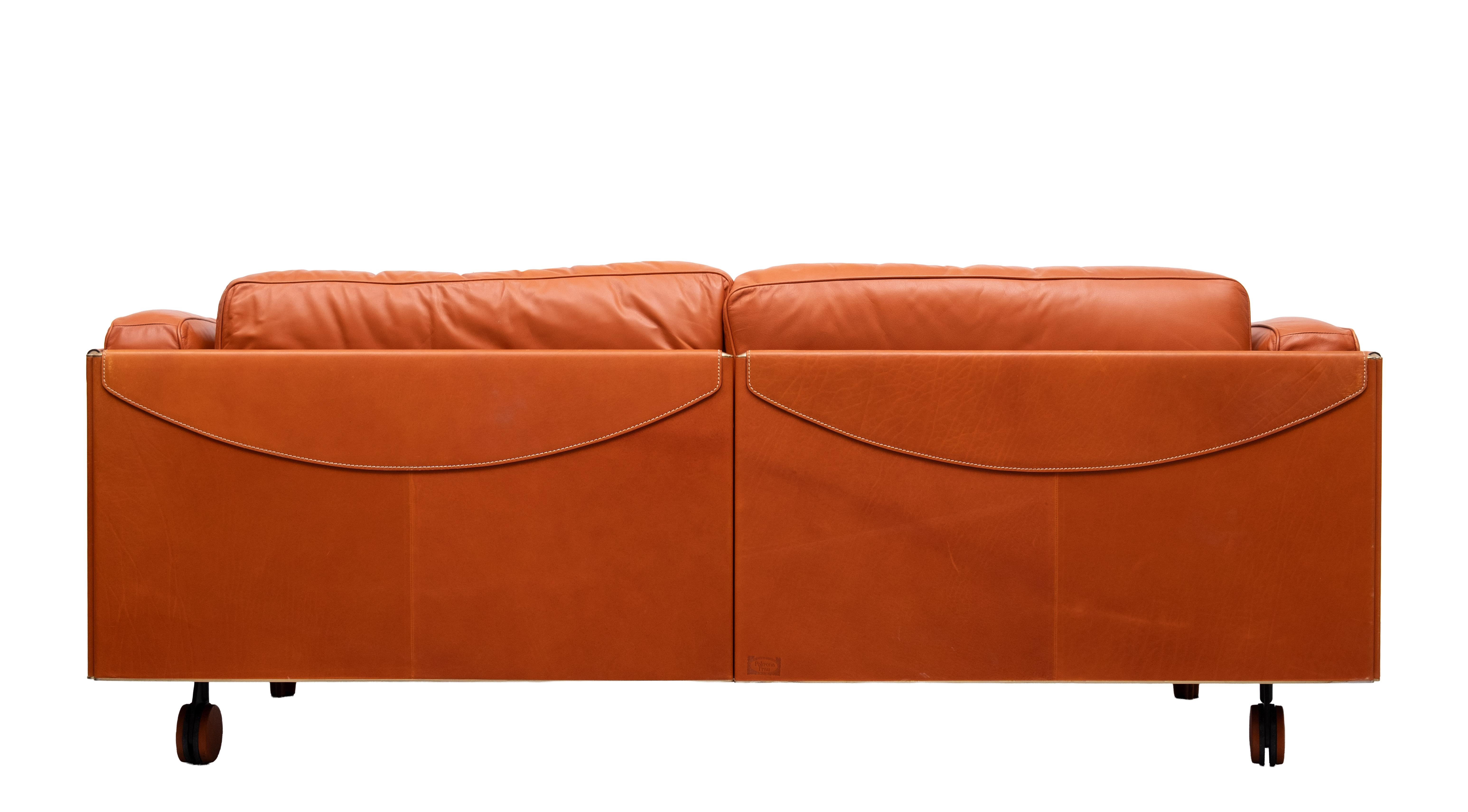 Fin du 20e siècle Superbe canapé 2,5 places en cuir designé par Pierluigi Cerri pour Poltrona Frau en vente