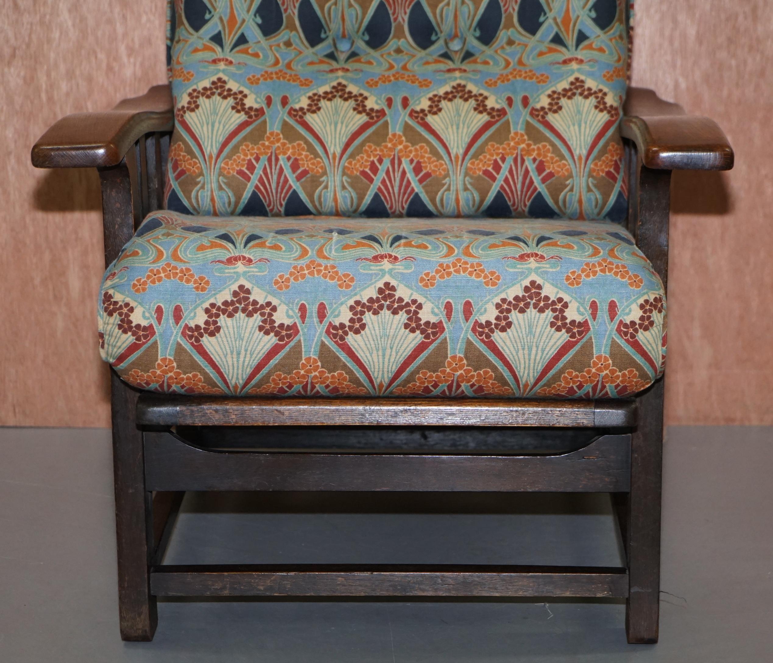 Stunning Liberty's London Ianthe Upholstered Arts & Crafts Reclining Armchair In Fair Condition In West Sussex, Pulborough