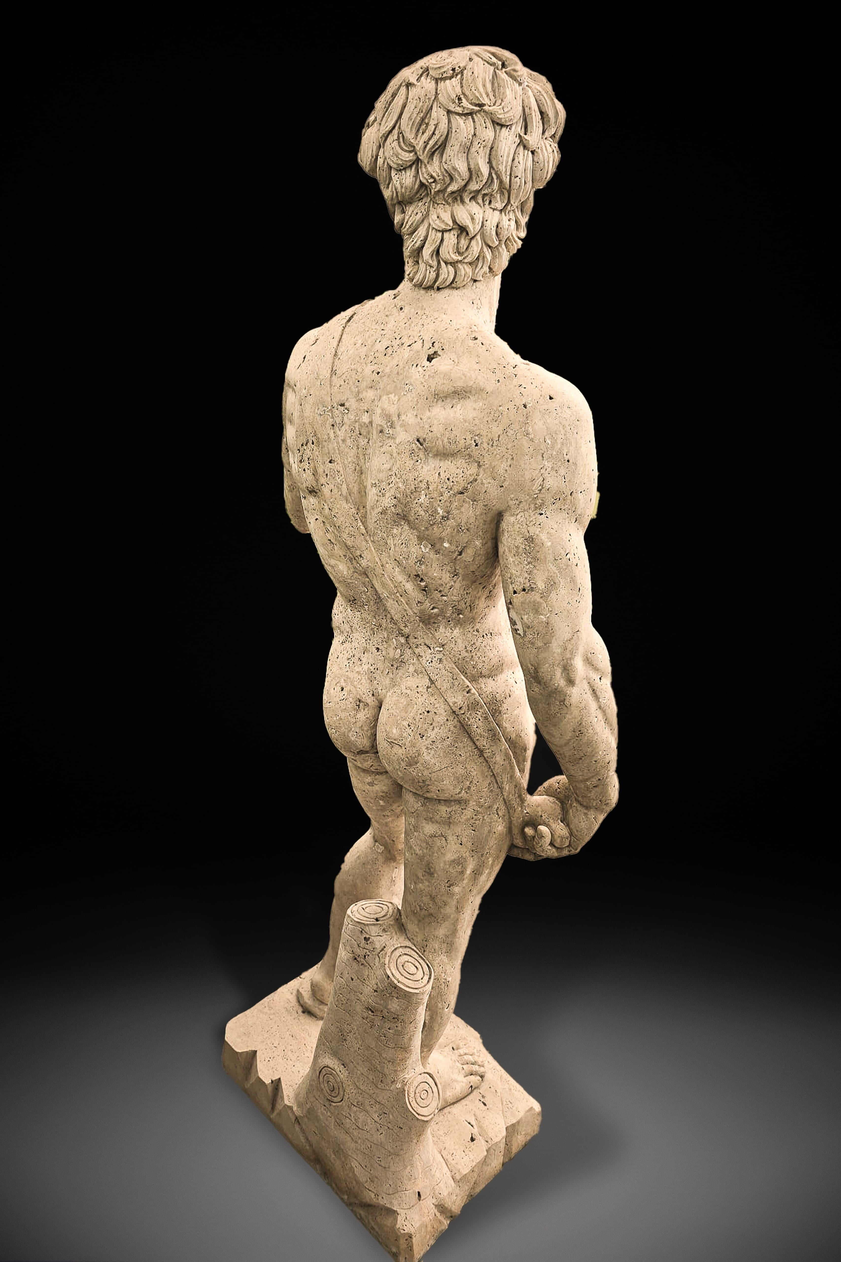 Possédez une œuvre d'art intemporelle avec cette exquise sculpture en marbre grandeur nature de David, inspirée du chef-d'œuvre emblématique de Michelangelo Buonarroti. Cette merveille artisanale, méticuleusement sculptée dans du marbre travertin de