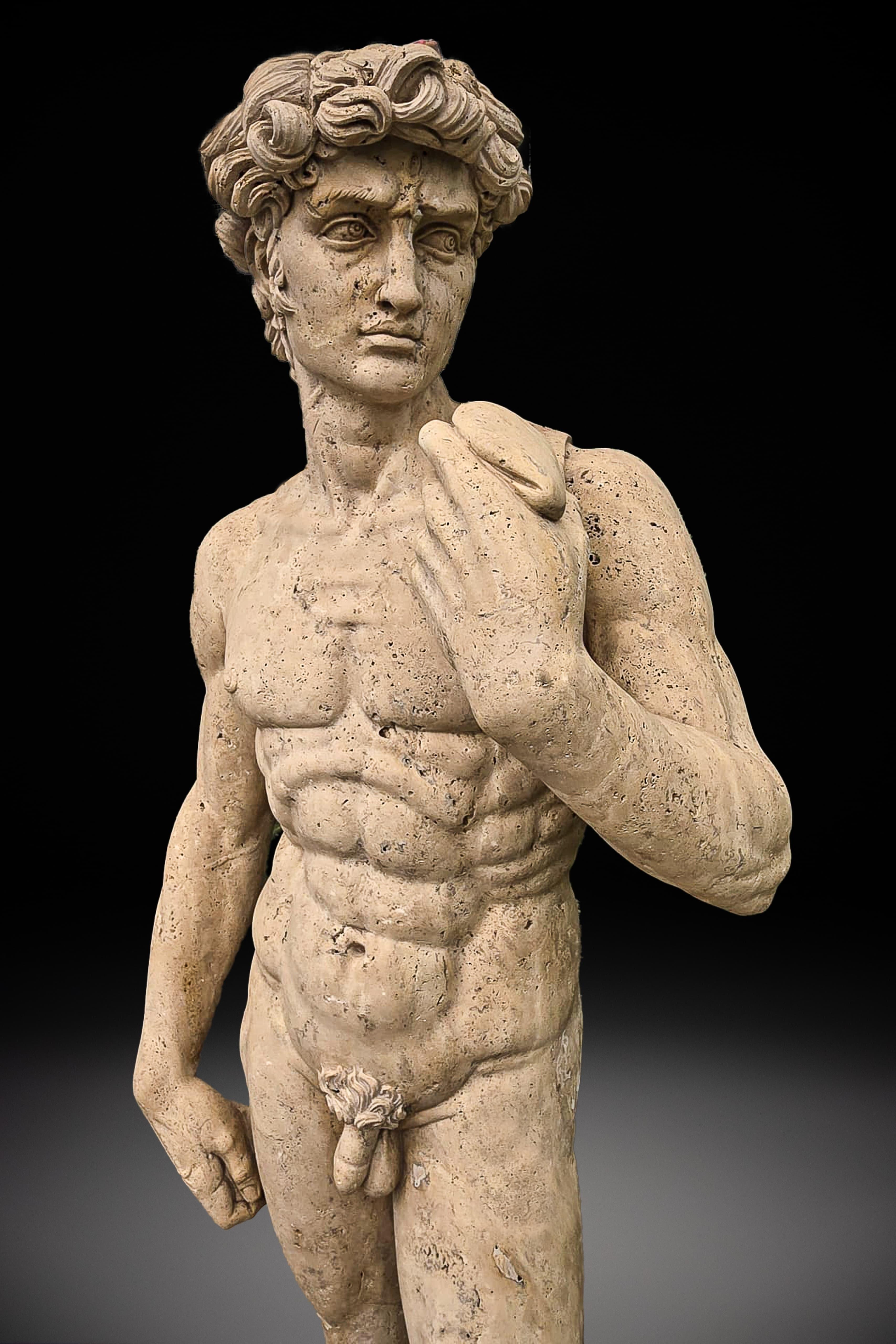 20ième siècle Superbe sculpture en marbre grandeur nature de David par Michelangelo Buonarroti en vente