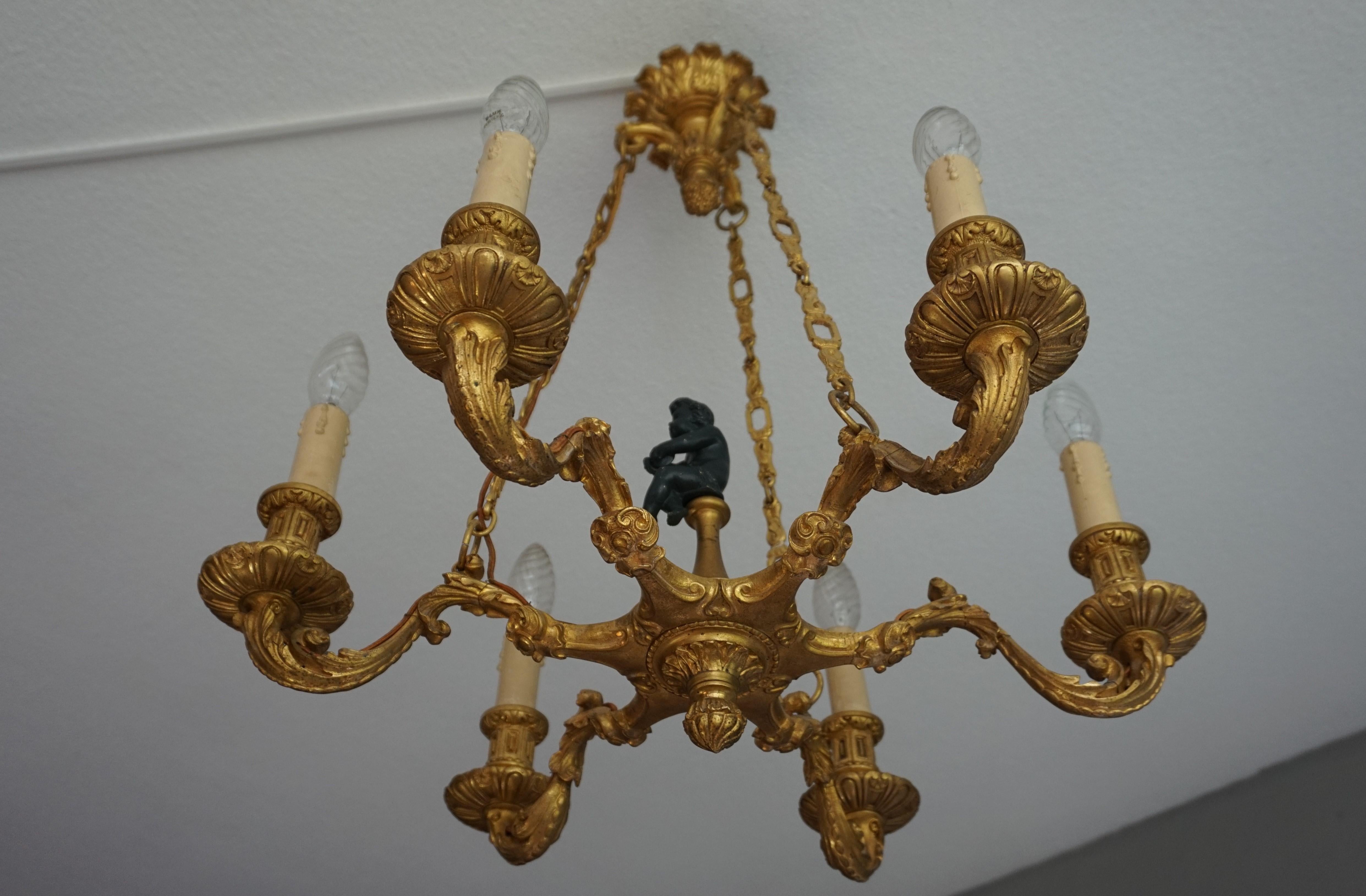 Stunning Little Gilt Bronze Chandelier with Scrolling Leafs and Putto Sculpture For Sale 9