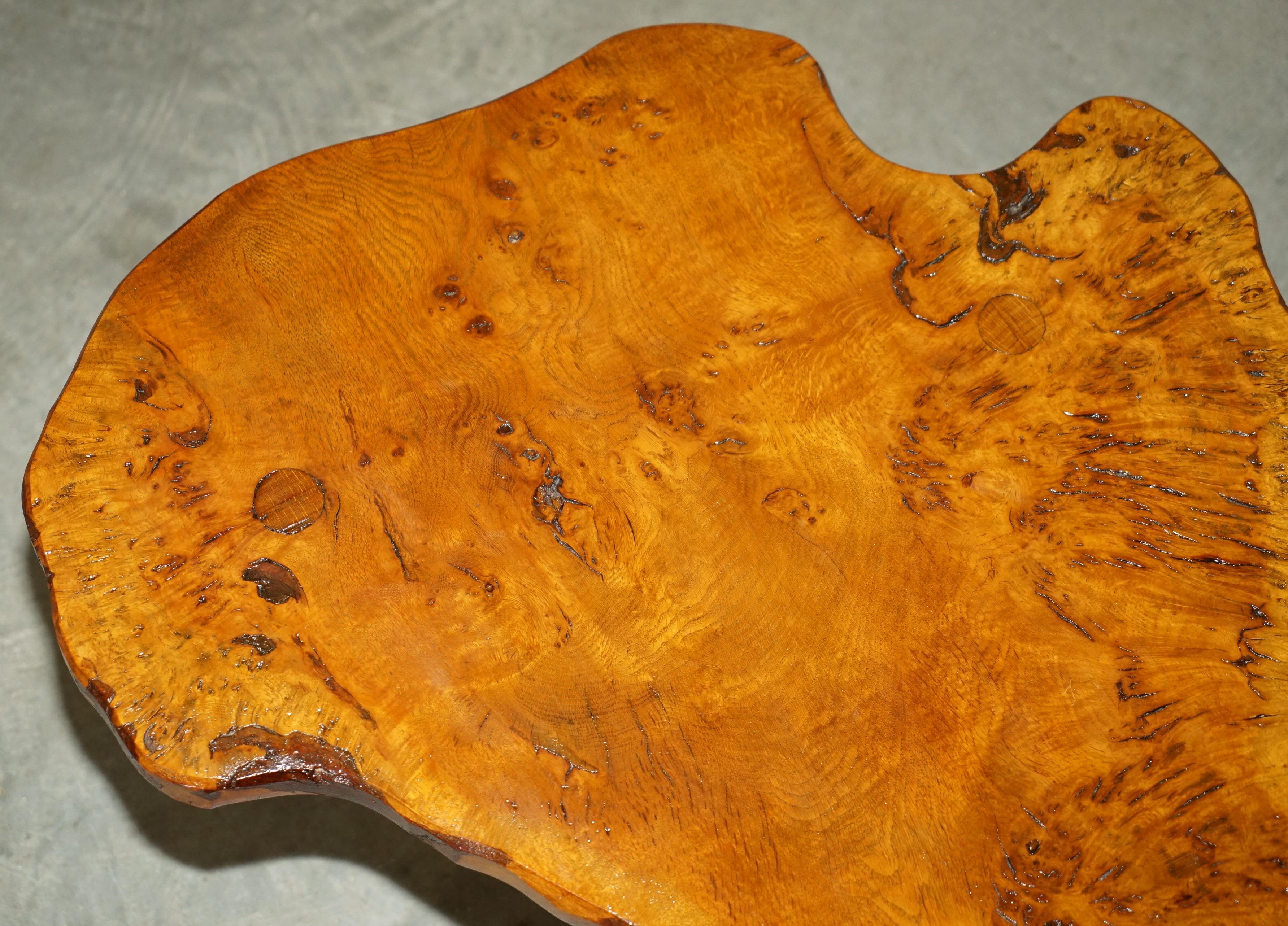 STUNNiNG LIVE EDGE SLAB COFFEE OR COCKTAIL TABLE IN BURR PIPPY OAK In Good Condition For Sale In West Sussex, Pulborough