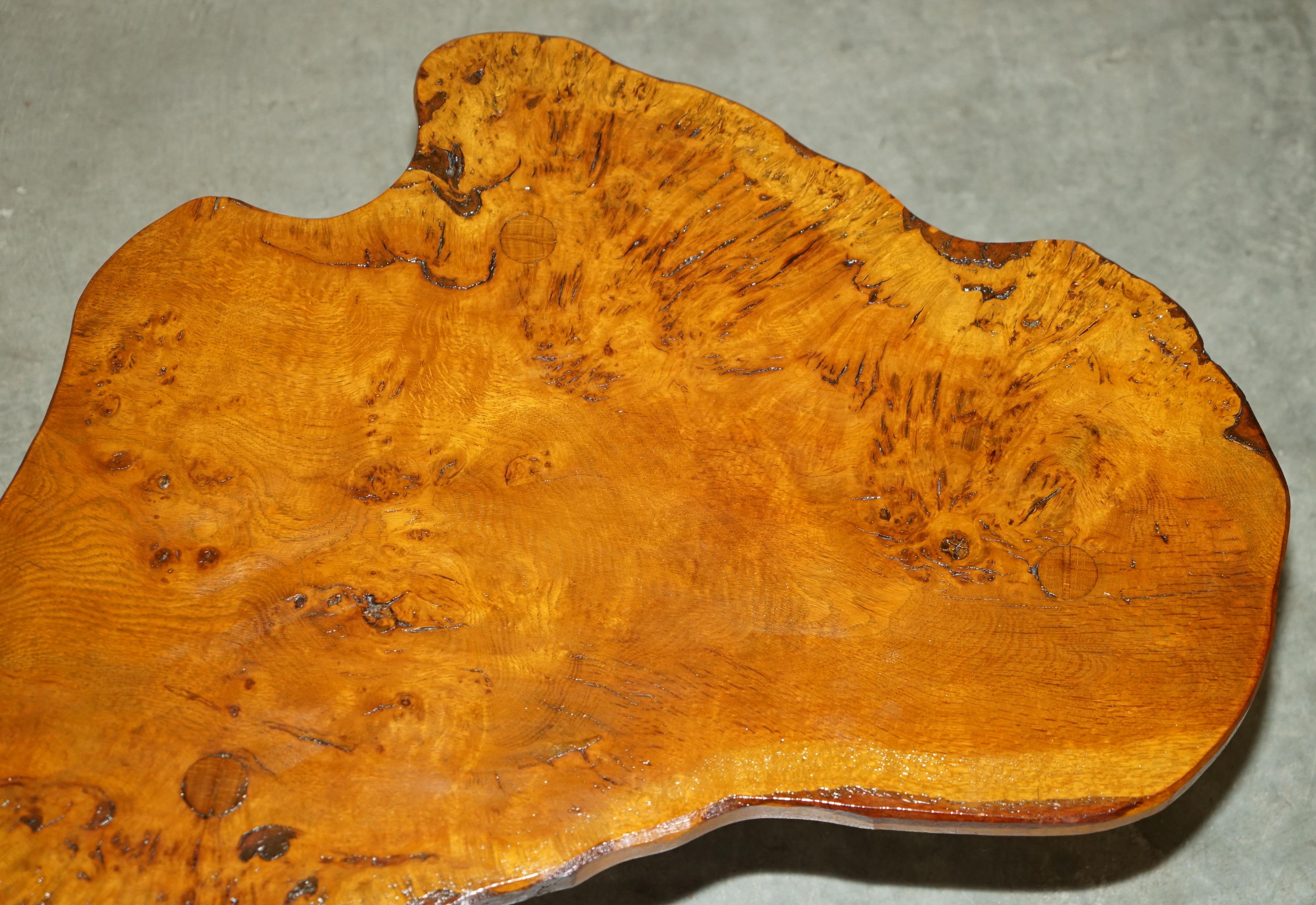 20th Century STUNNiNG LIVE EDGE SLAB COFFEE OR COCKTAIL TABLE IN BURR PIPPY OAK For Sale