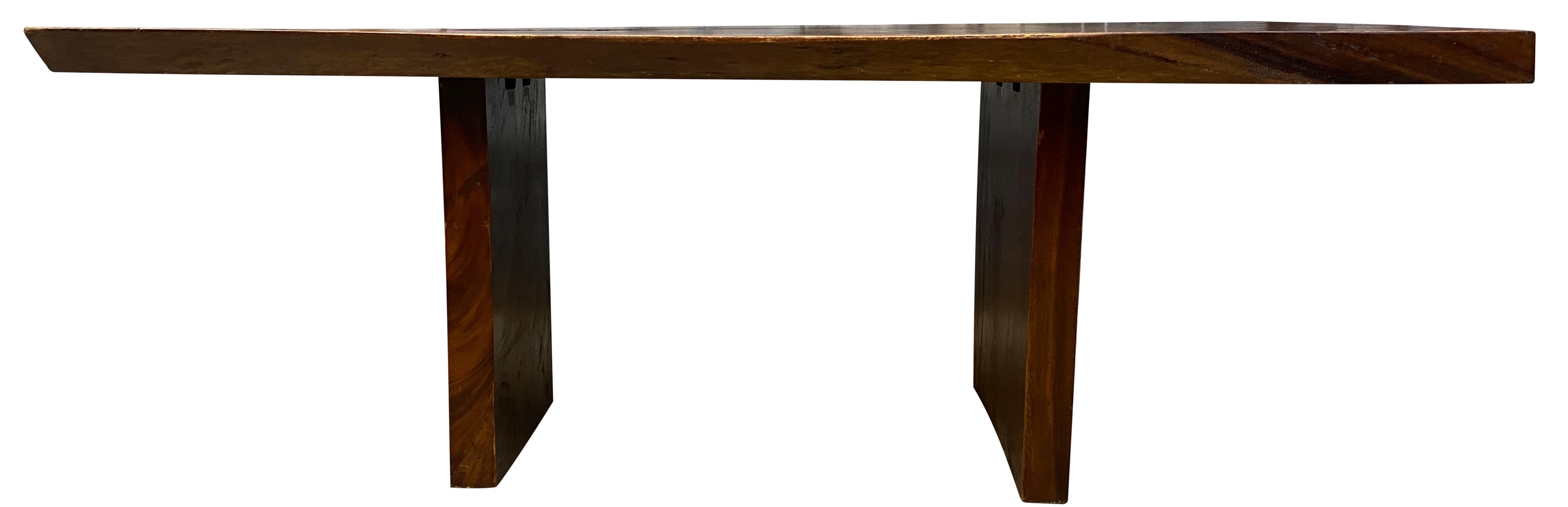 Mid-Century Modern The Stunning 7' Live Edge Walnut Slab Dining Table the Style of Nakashima en vente