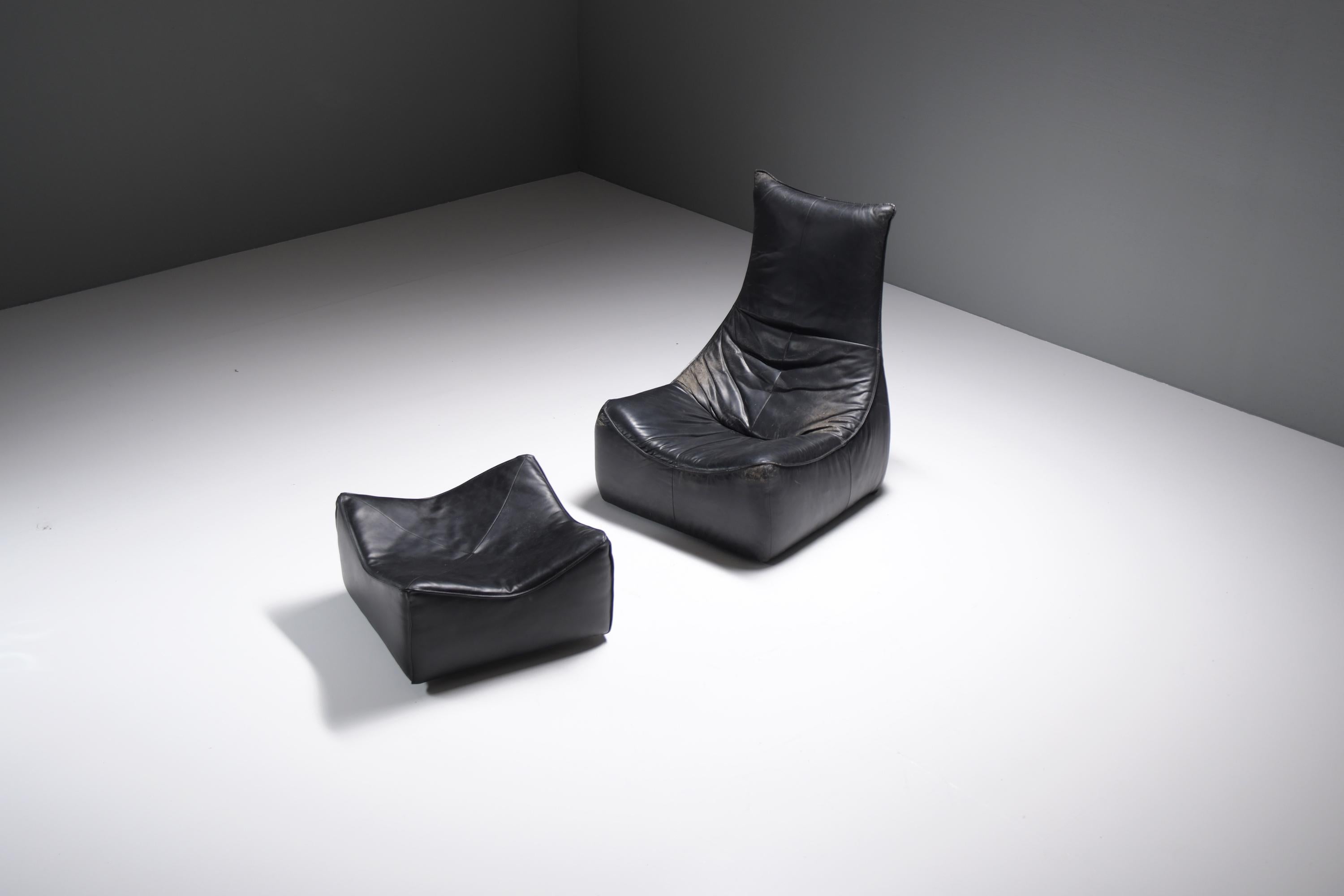 20th Century Stunning lounge chair The Rock in black leather by Gerard Van Den Berg - Montis For Sale