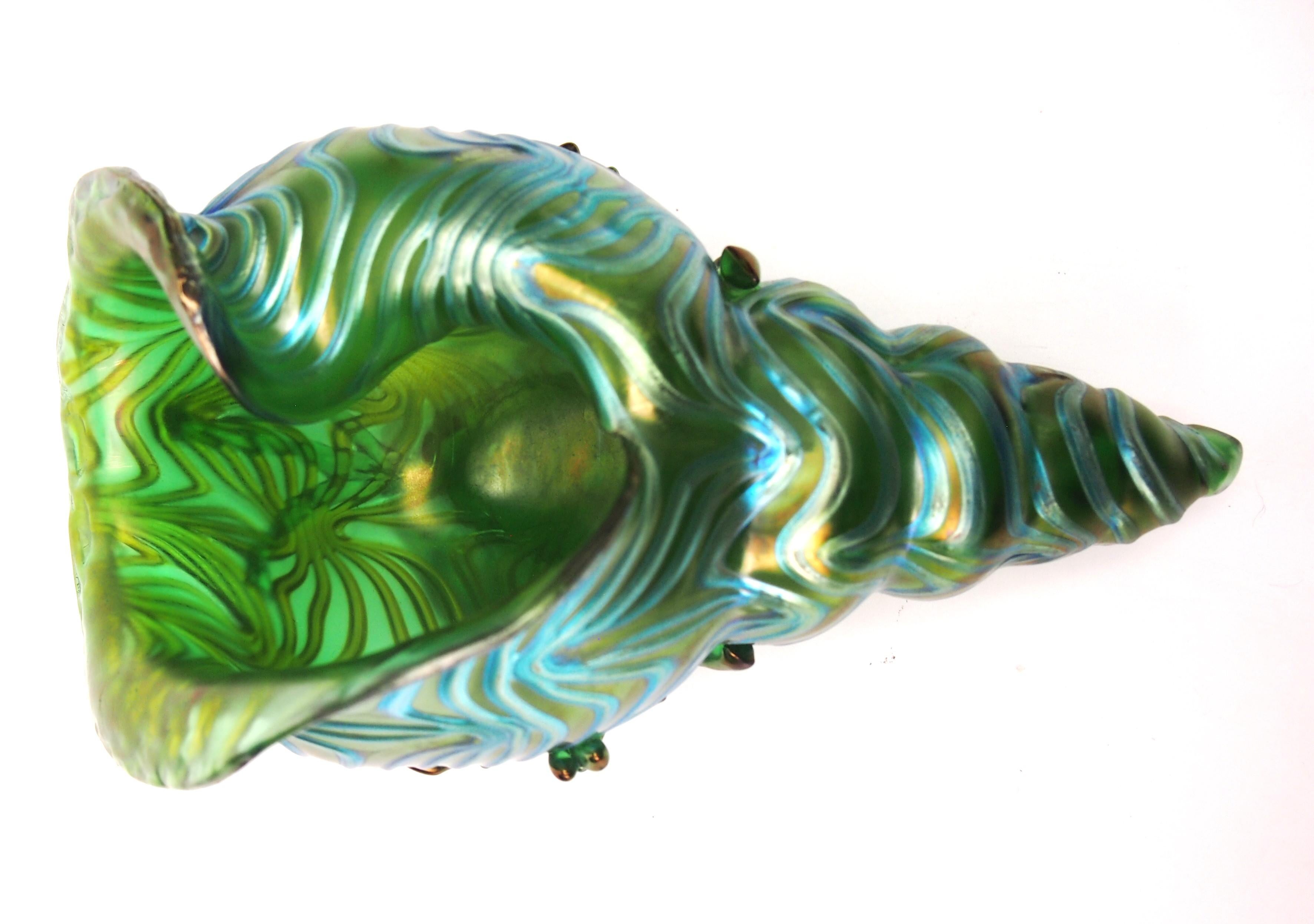 Early 20th Century Stunning Loetz Crete Formosa Glass Seashell Vase in green and blue1902 For Sale
