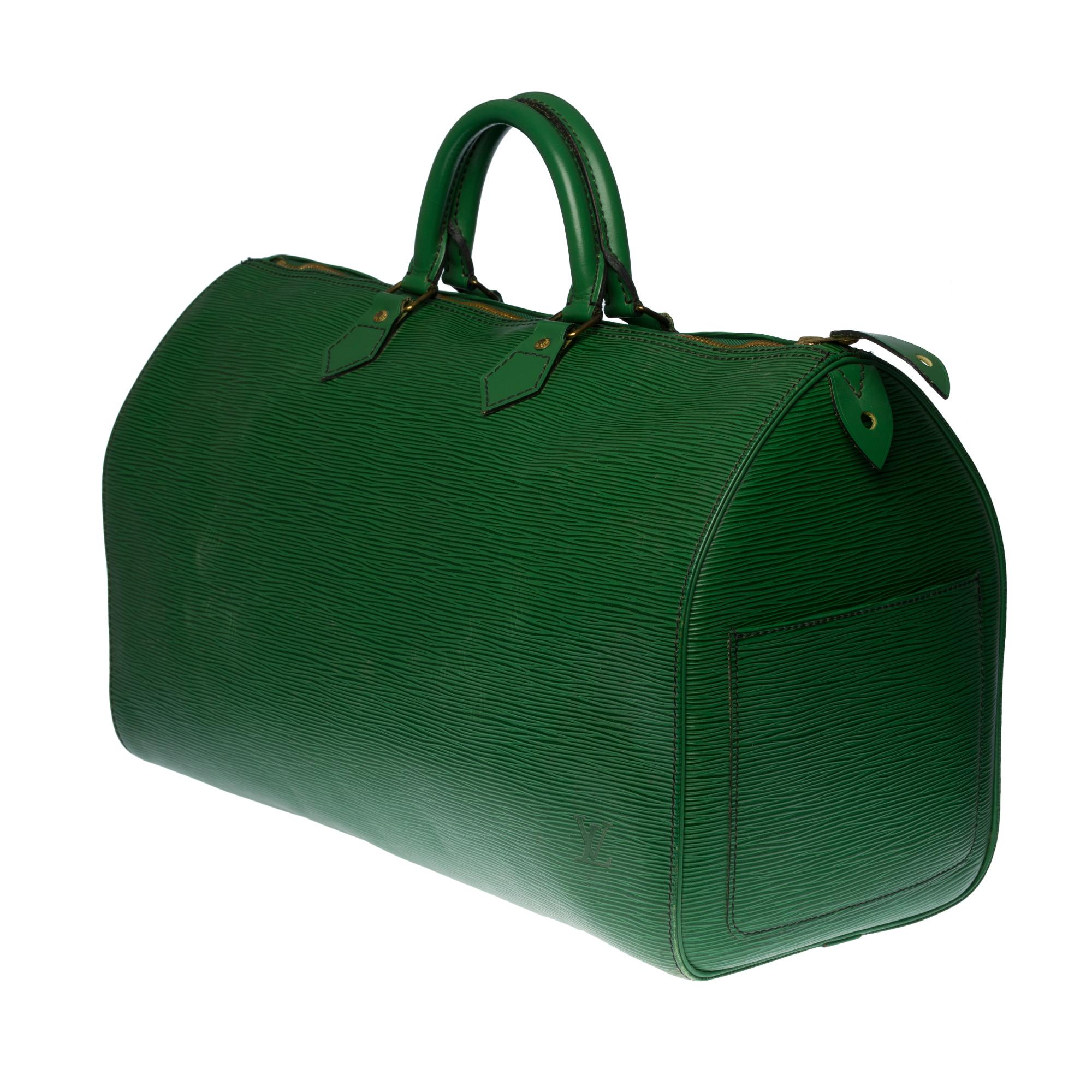 Black Stunning Louis Vuitton Speedy 40 handbag in green épi leather