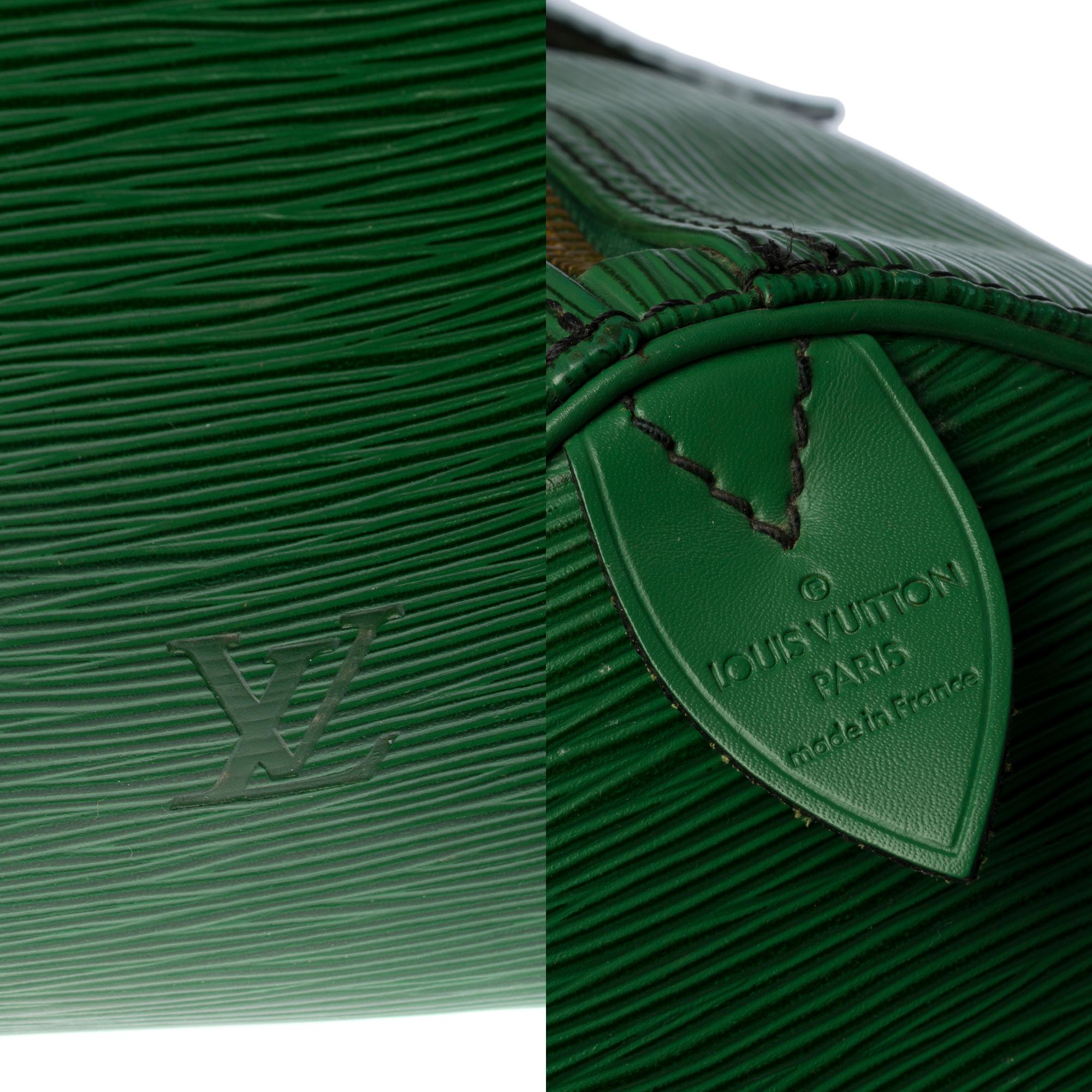 Women's or Men's Stunning Louis Vuitton Speedy 40 handbag in green épi leather