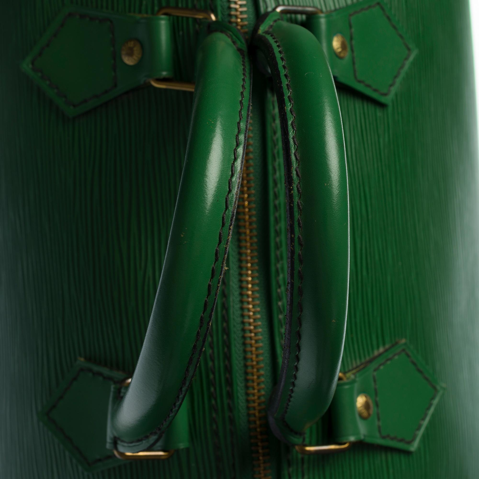 Stunning Louis Vuitton Speedy 40 handbag in green épi leather 3