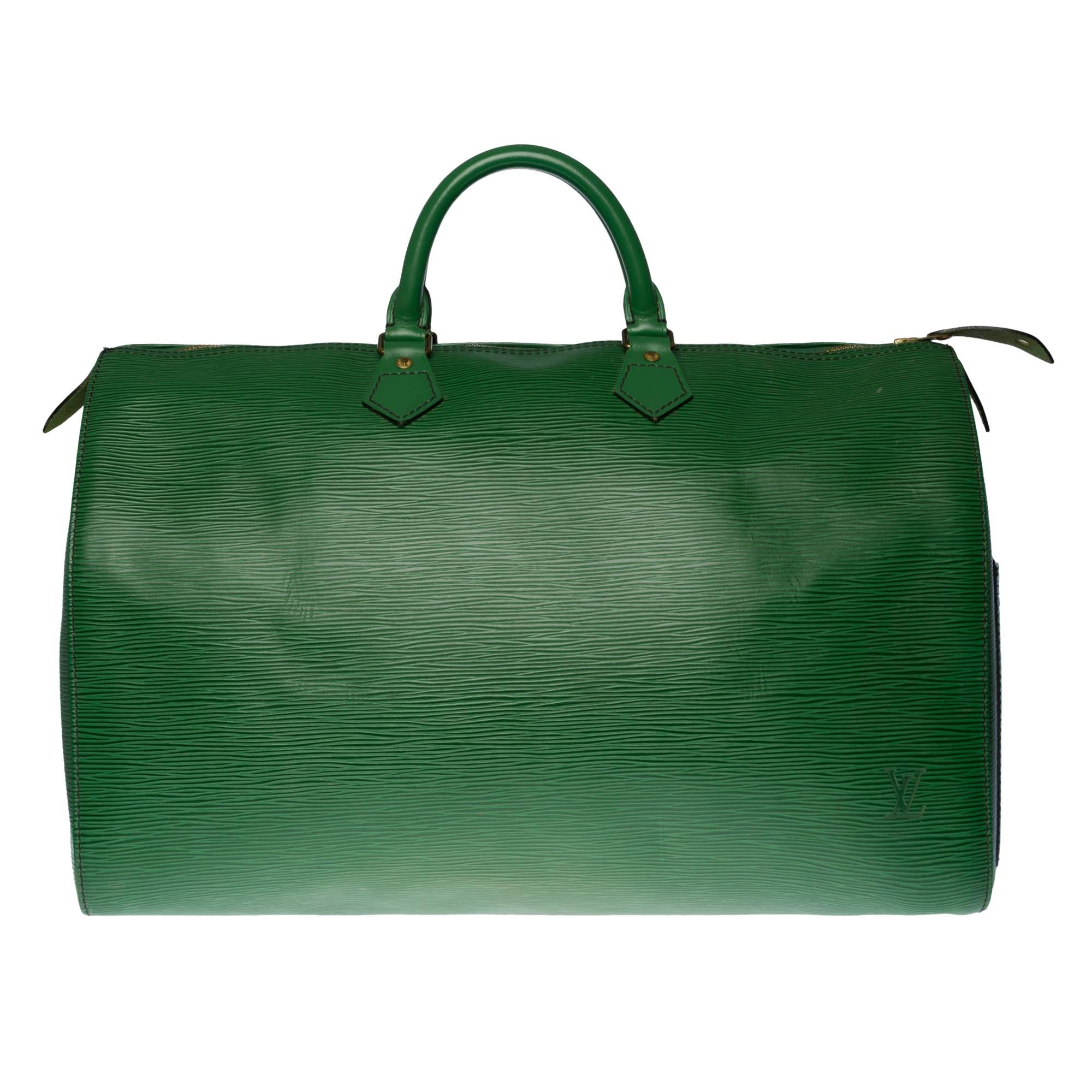 Stunning Louis Vuitton Speedy 40 handbag in green épi leather