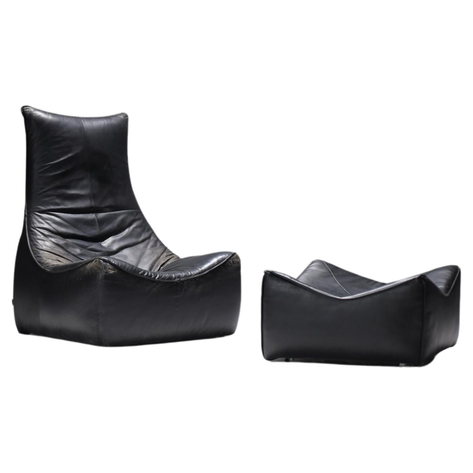Stunning lounge chair The Rock in black leather by Gerard Van Den Berg - Montis For Sale