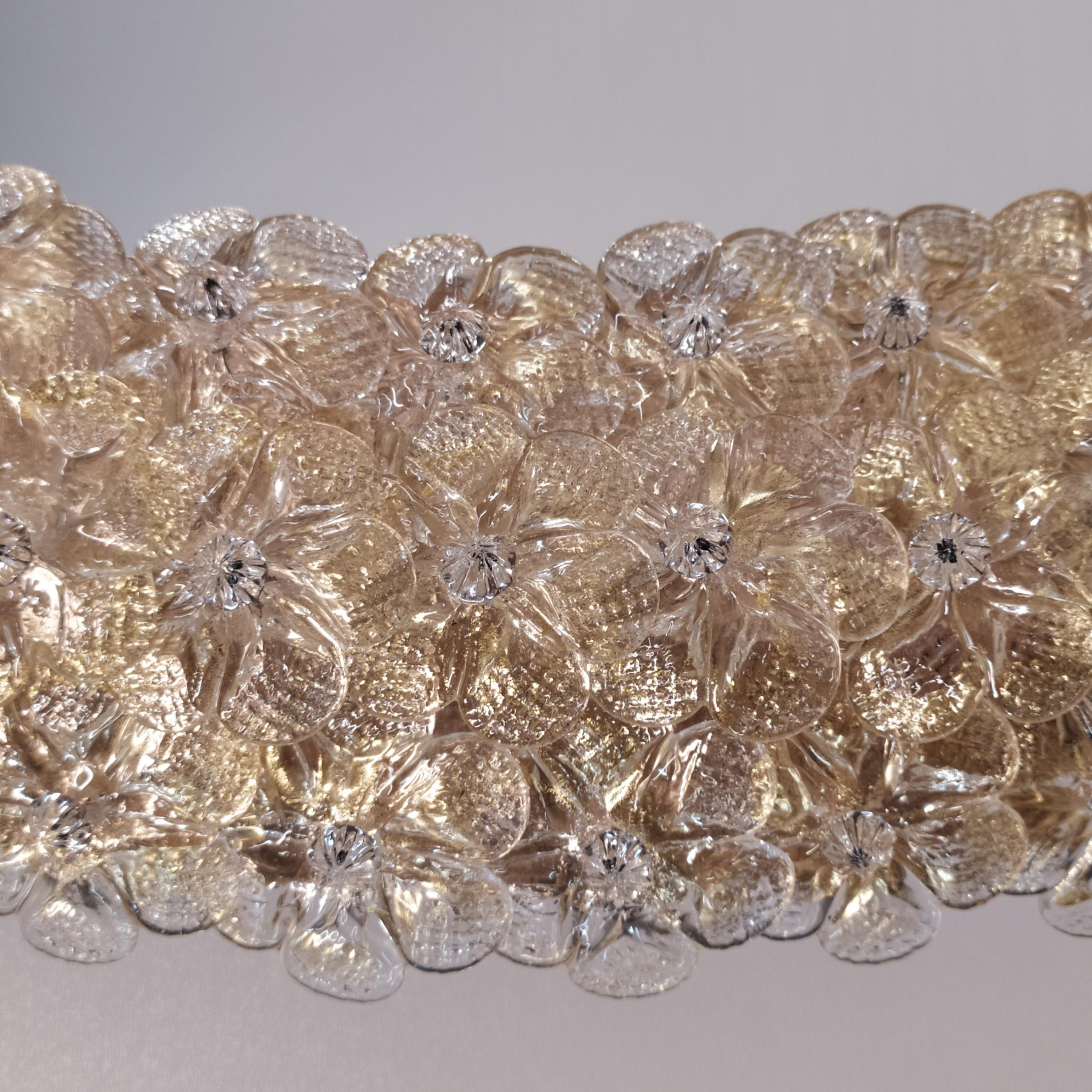European Stunning Luxurious Pink Mirror in Murano Glass with roses For Sale