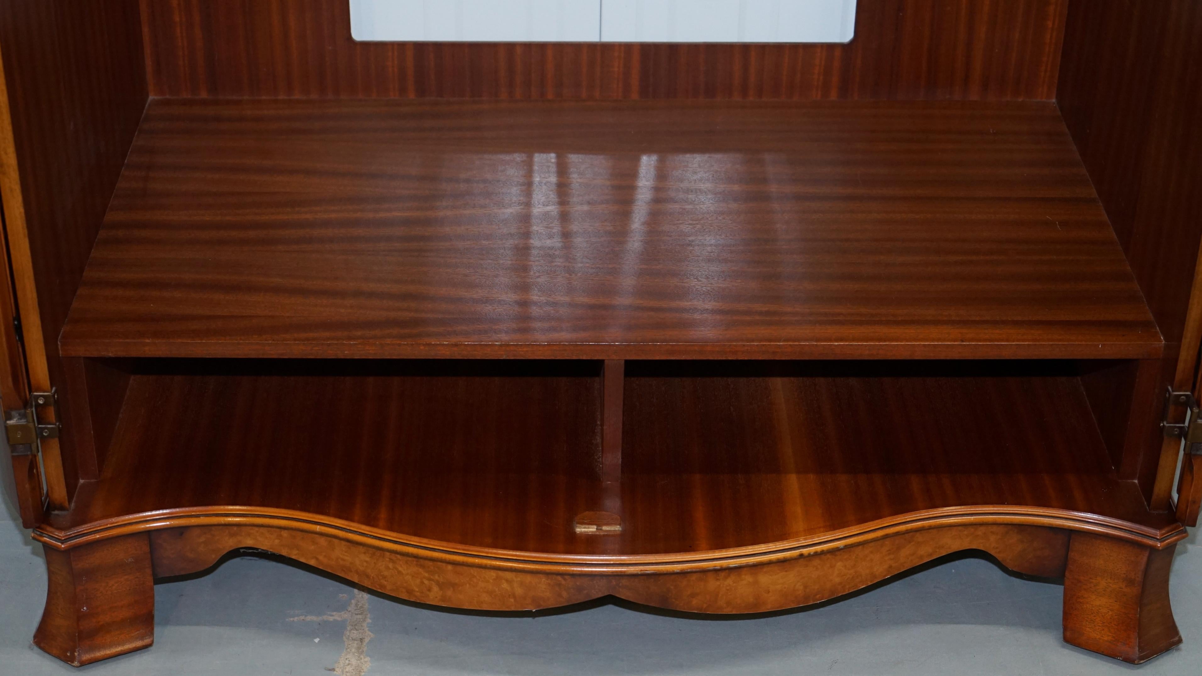 Stunning Luxury Burr Walnut Television Media Cabinet Stand Bi-Folding Doors 11