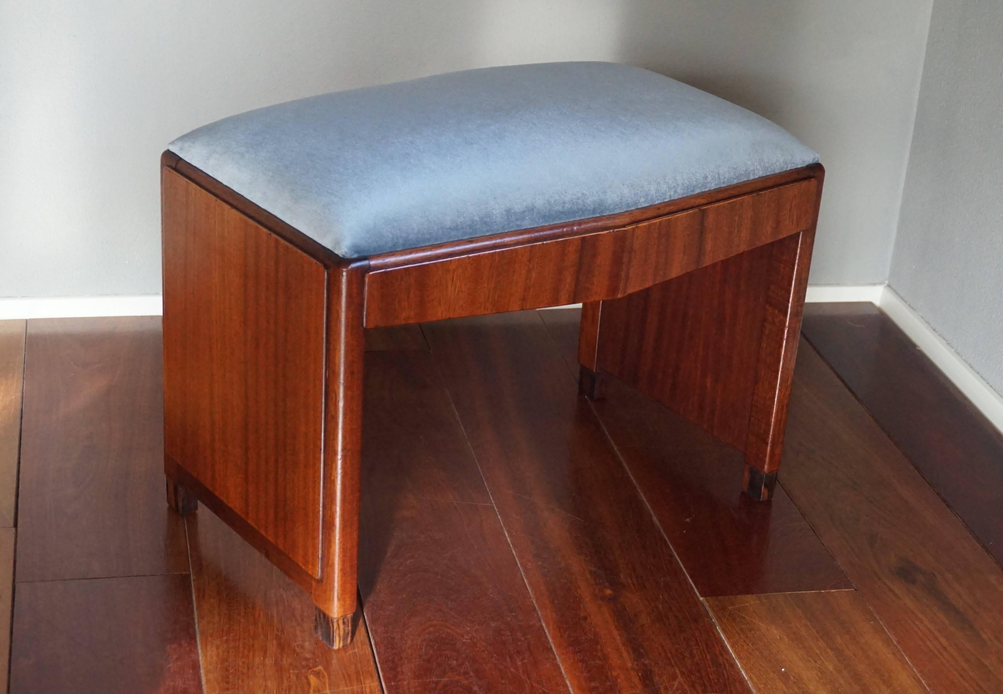 Wonderful shape and condition, 1920s Art Deco bench.

This perfectly symmetrical and straight lined stool is in amazingly good condition and it is as stabile as the day it was made. The removable seat is neatly upholstered and you could not wish for