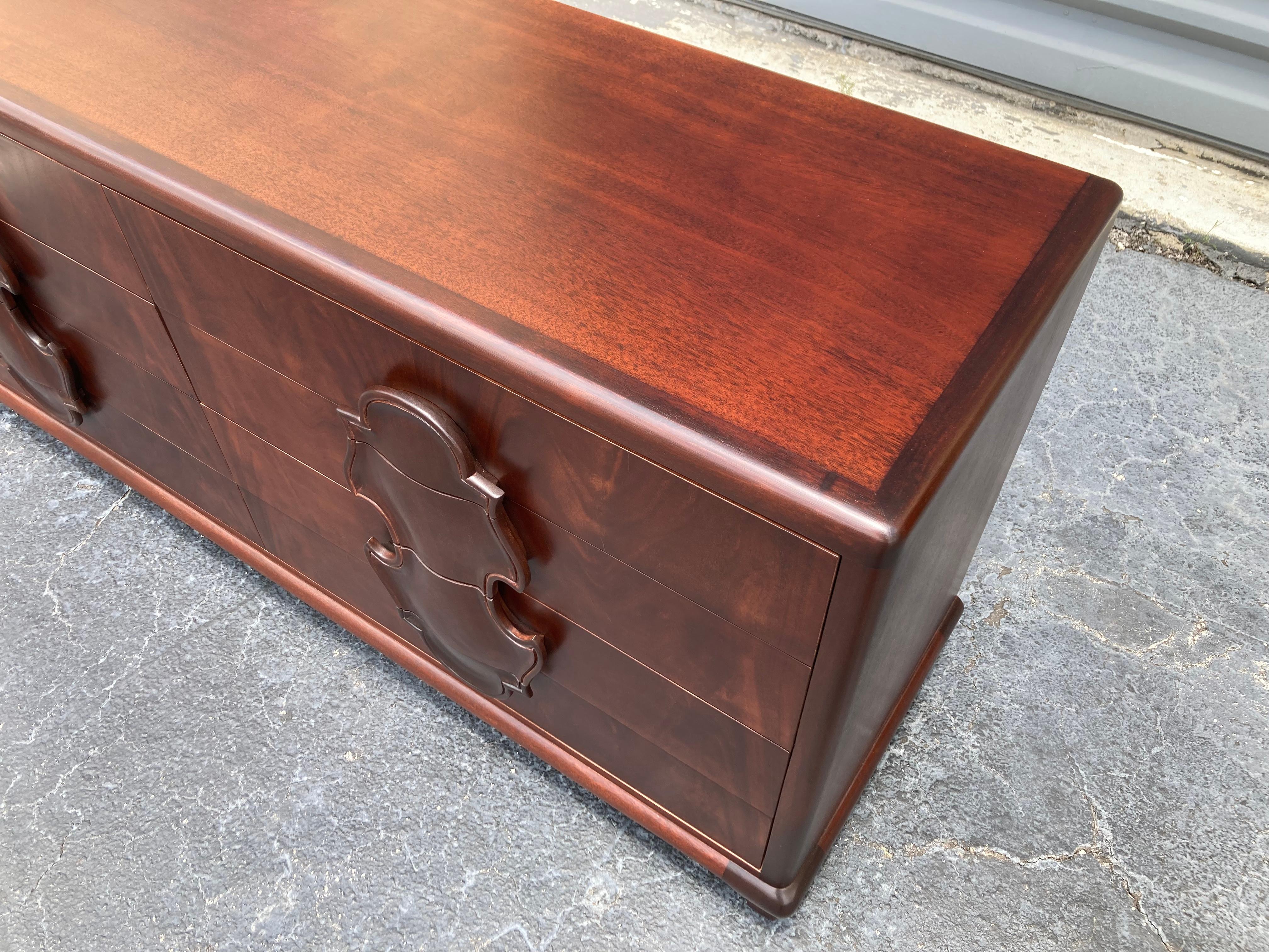 Stunning Mahogany Dresser by Johnson Furniture, 1950’s, USA For Sale 4
