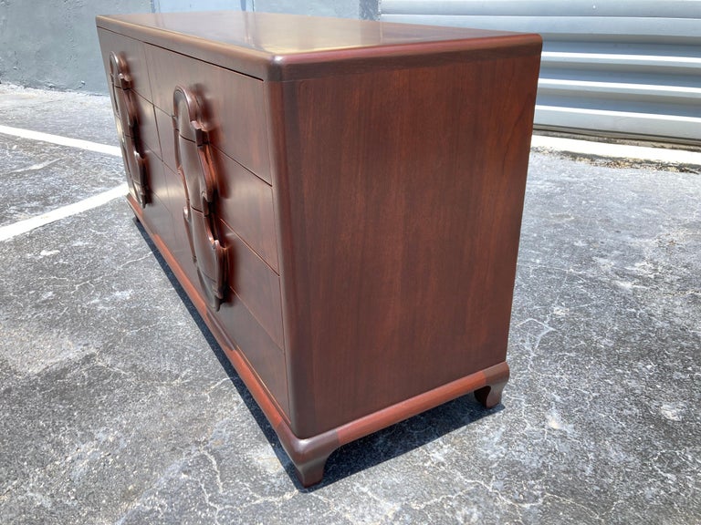 Stunning Mahogany Dresser by Johnson Furniture, 1950’s, USA For Sale 12