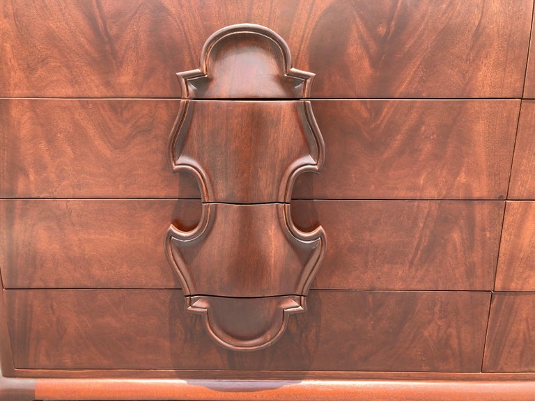 Stunning Mahogany Dresser by Johnson Furniture, 1950’s, USA In Good Condition For Sale In Opa Locka, FL