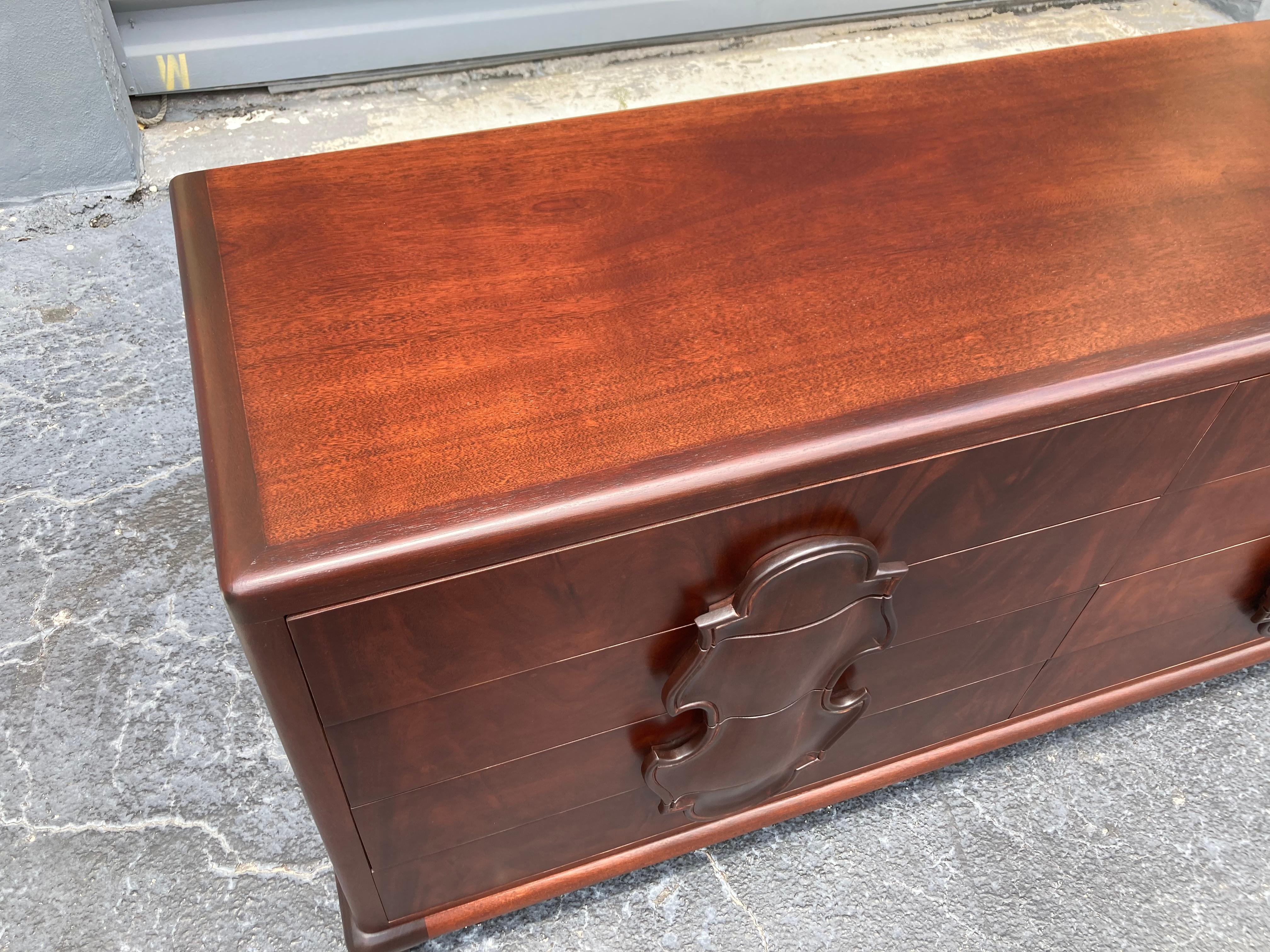 Stunning Mahogany Dresser by Johnson Furniture, 1950’s, USA For Sale 1