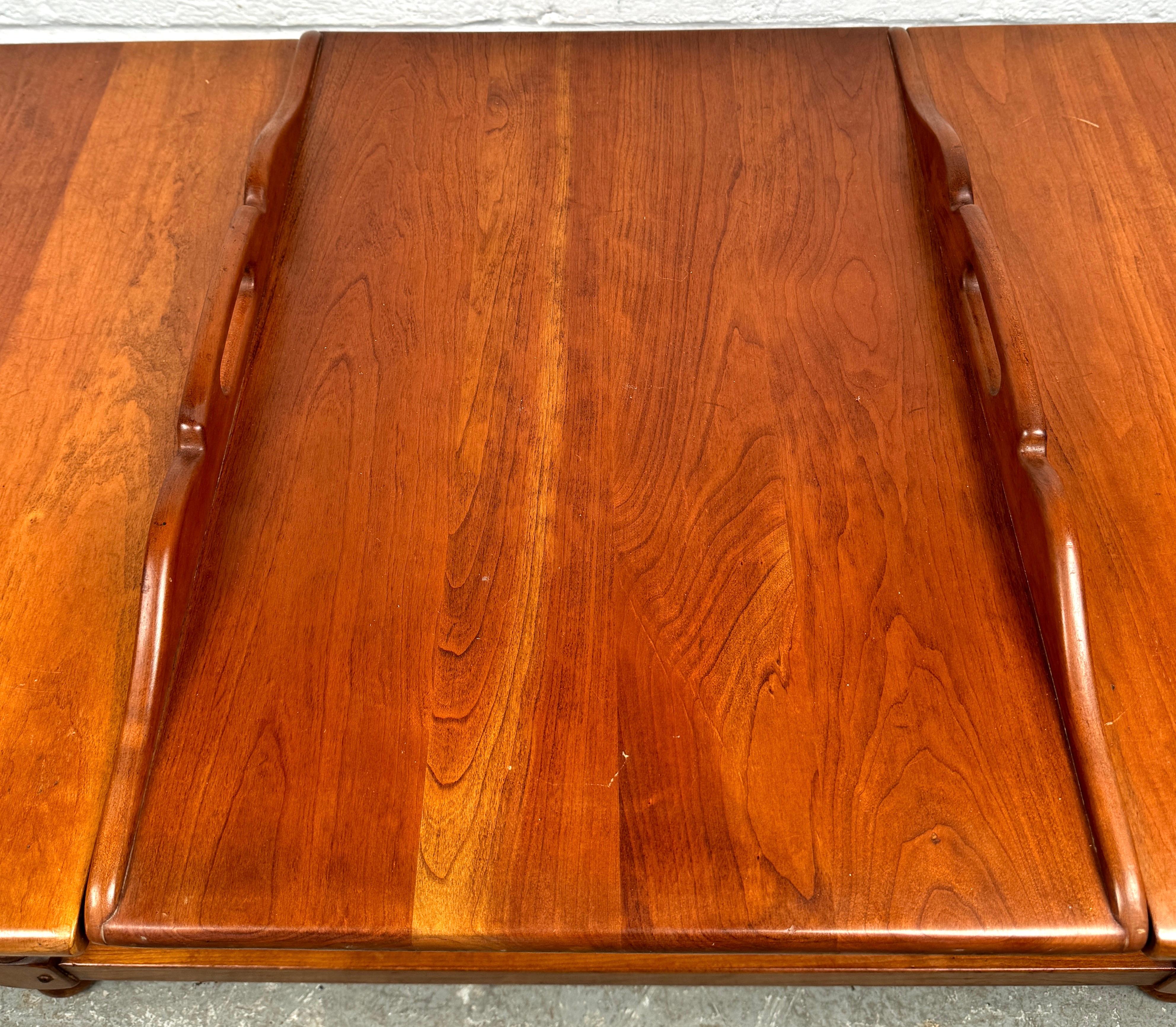 Stunning Maple Draw Leaf Coffee Table By Stickley For Sale 8
