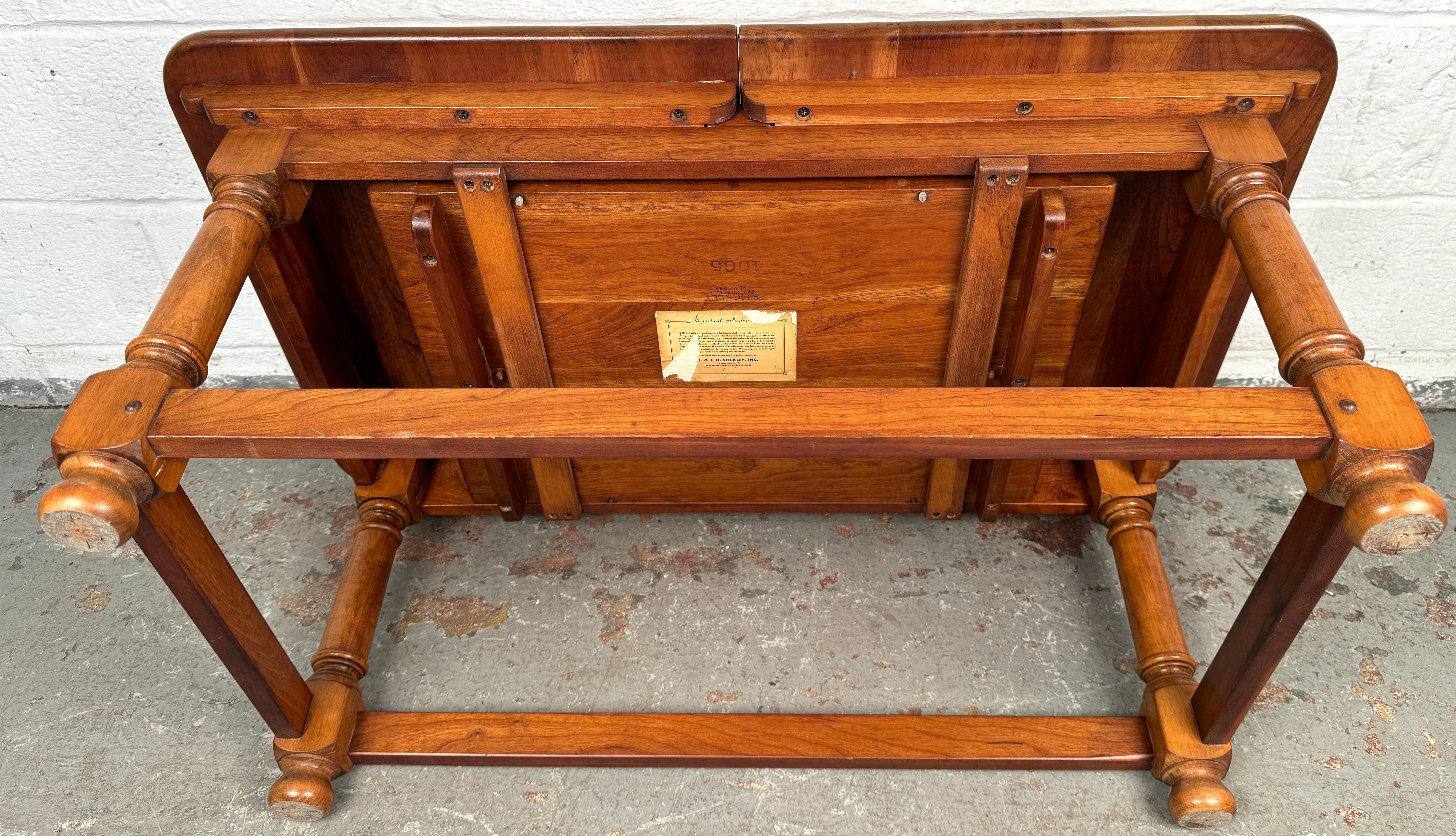 Stunning Maple Draw Leaf Coffee Table By Stickley For Sale 14