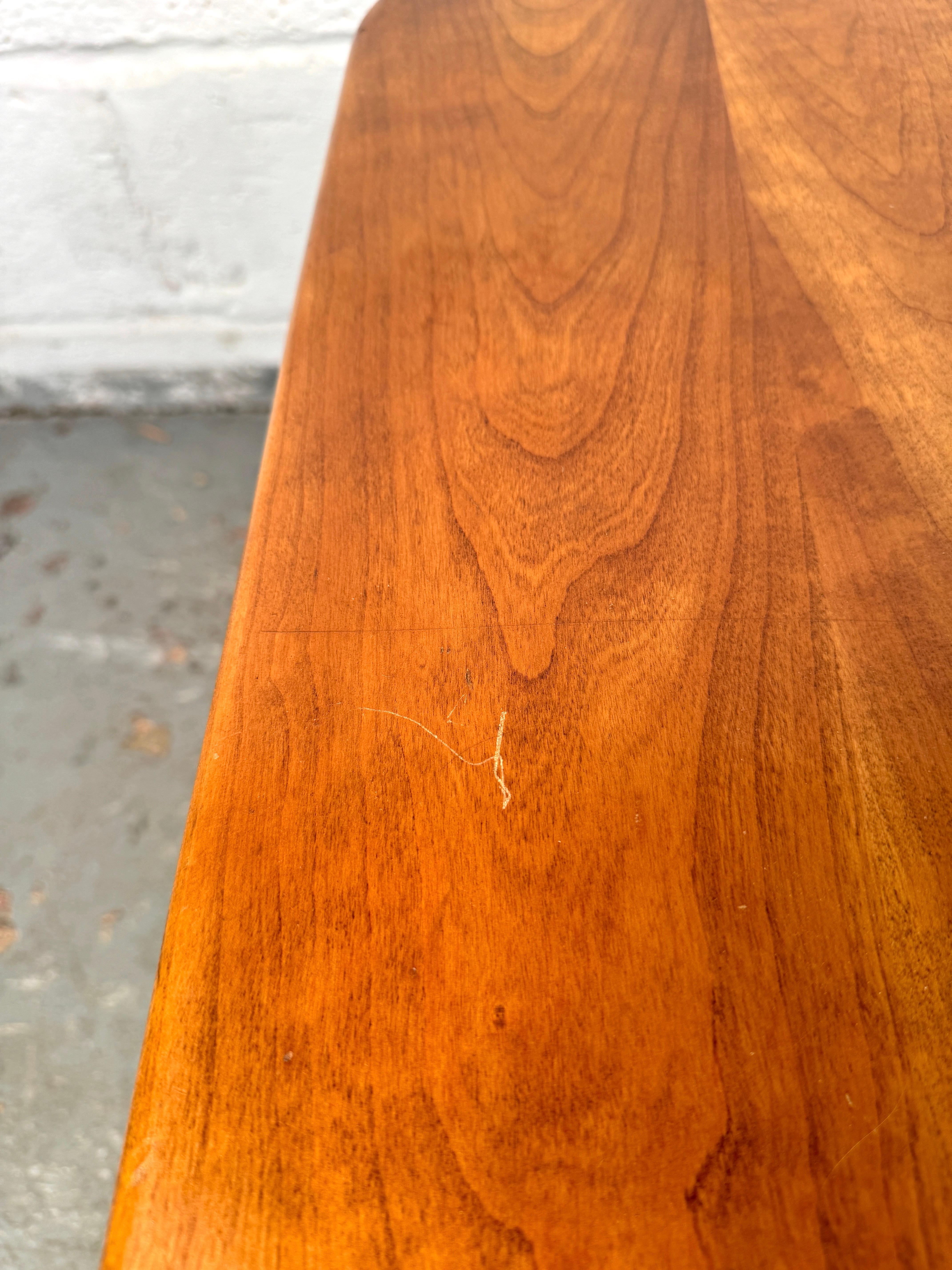Stunning Maple Draw Leaf Coffee Table By Stickley For Sale 1