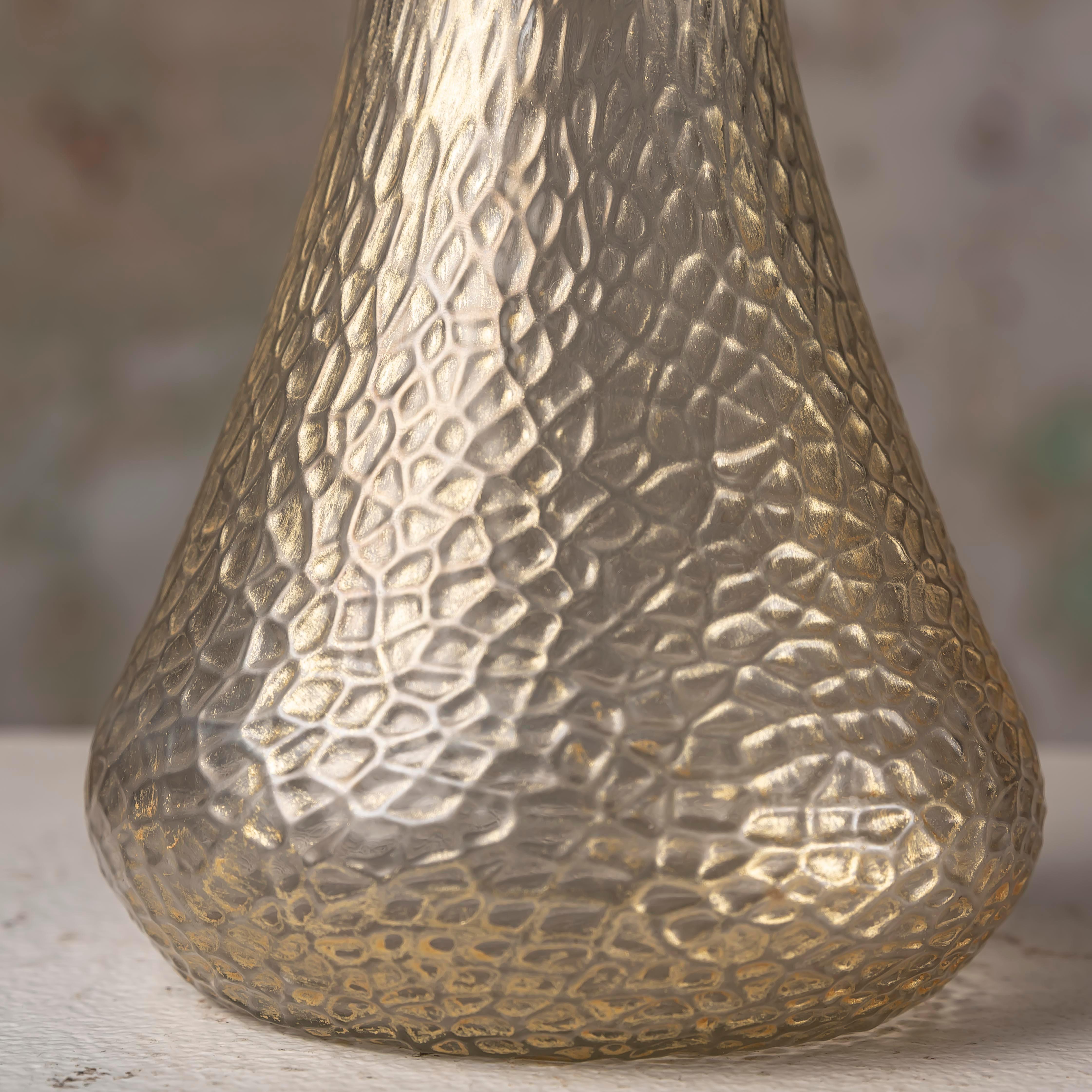 Dorato Stupendo vaso in vetro soffiato iridescente Martelé di Wilhelm Kralik Sohn in vendita